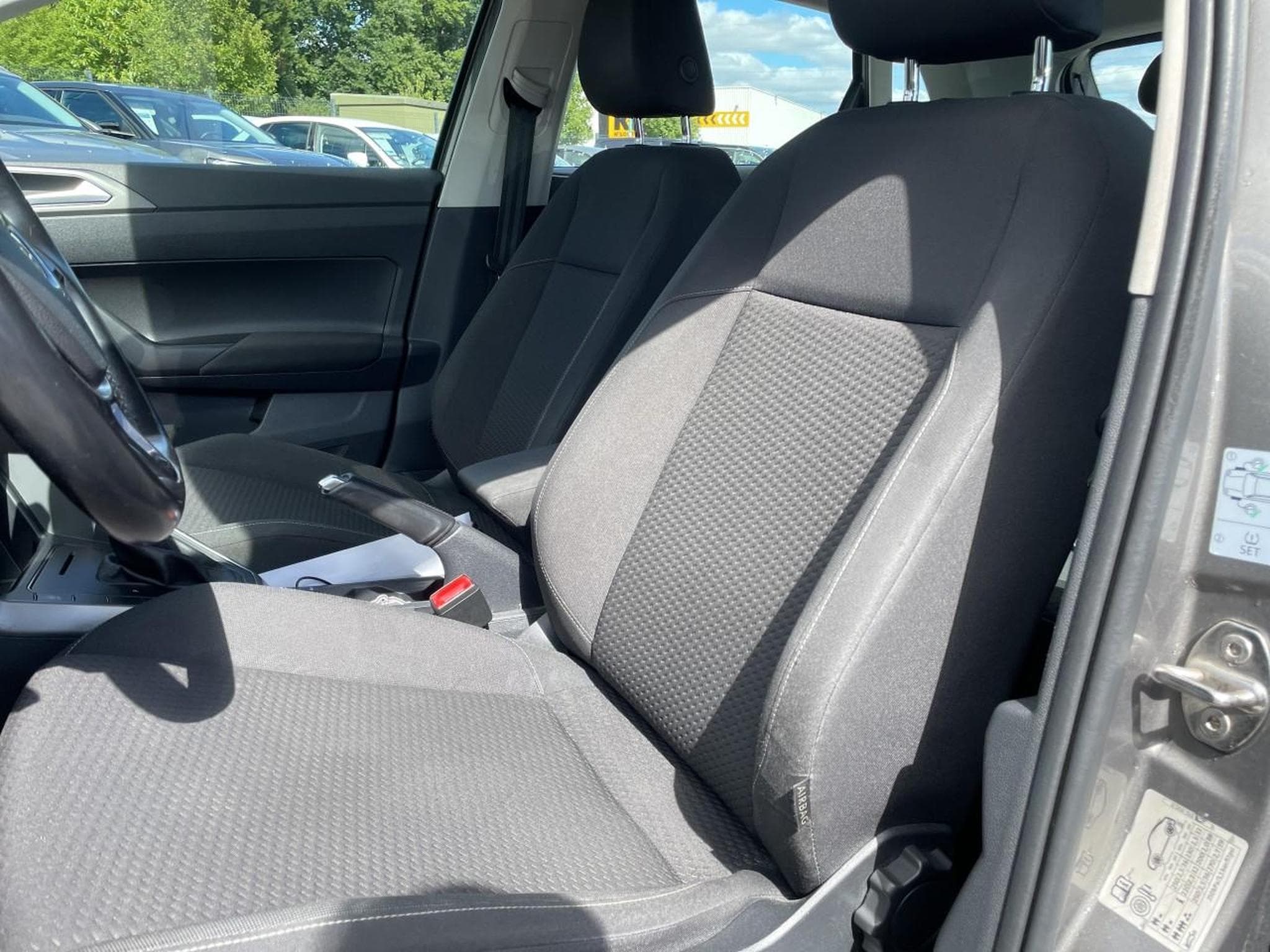 VW POLO 1.0 TSI 95 CONFORTLINE DSG7 (2018) - Foto 15