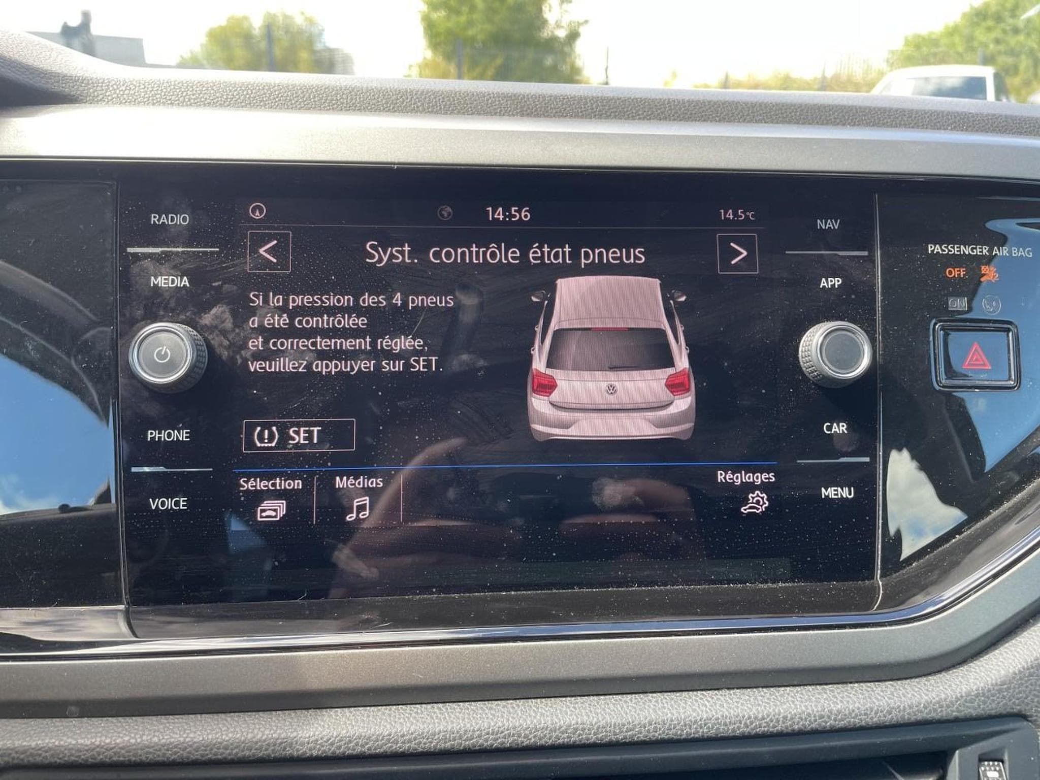 VW POLO 1.0 TSI 95 CONFORTLINE DSG7 (2018) - Foto 20