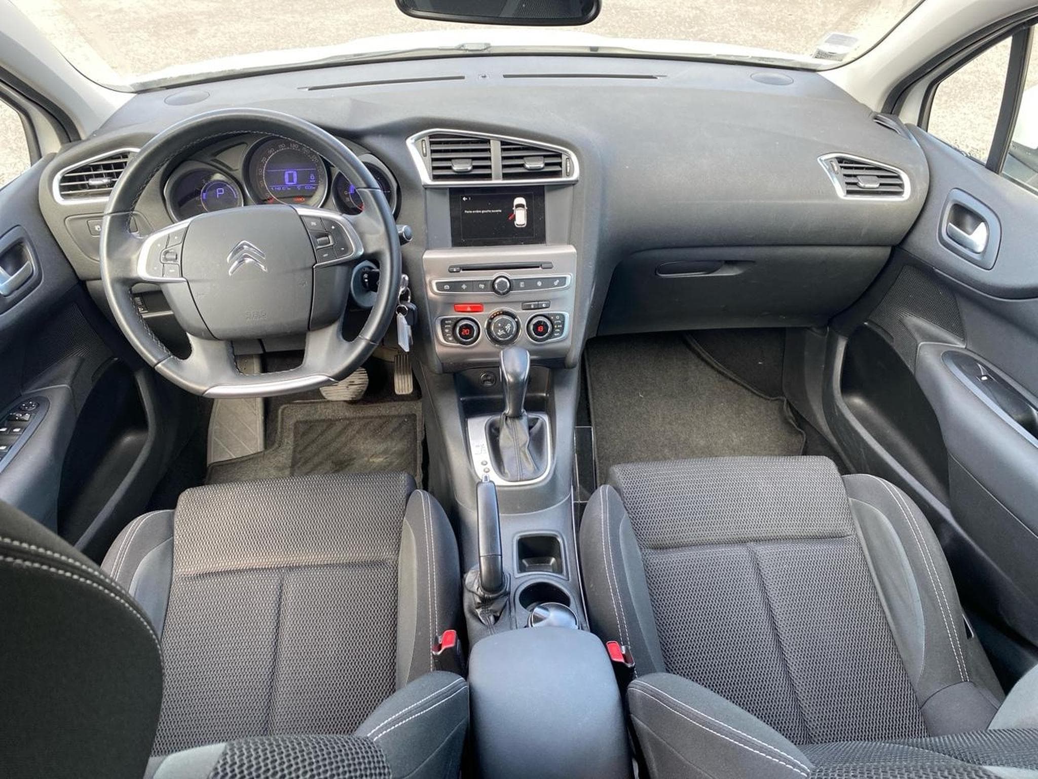 Citroen C4 BLUEHDI 120 MILLENIUM (2017) - Foto 9