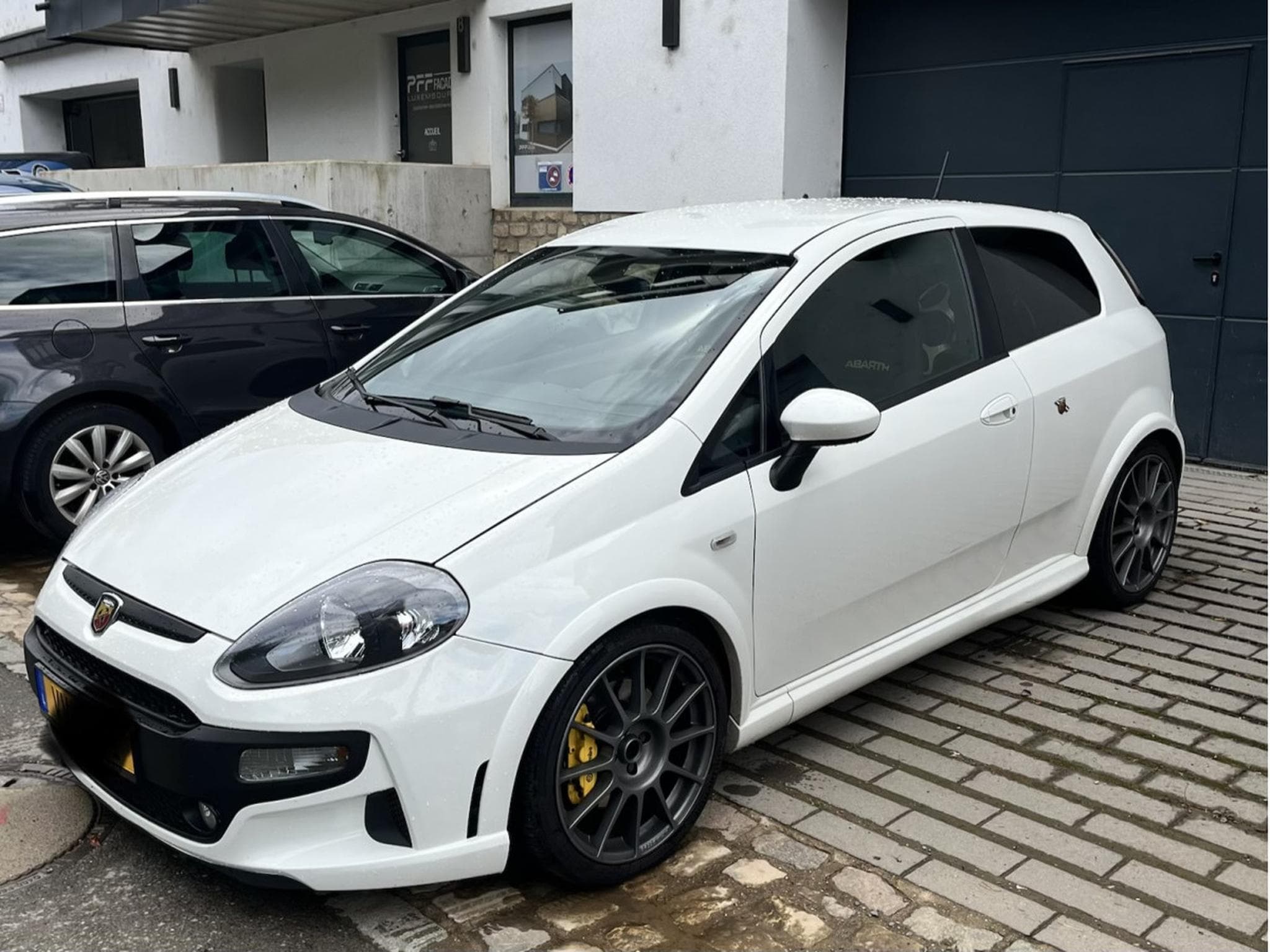 Abarth Punto Serie limitata 180 (2014) - Photo 1