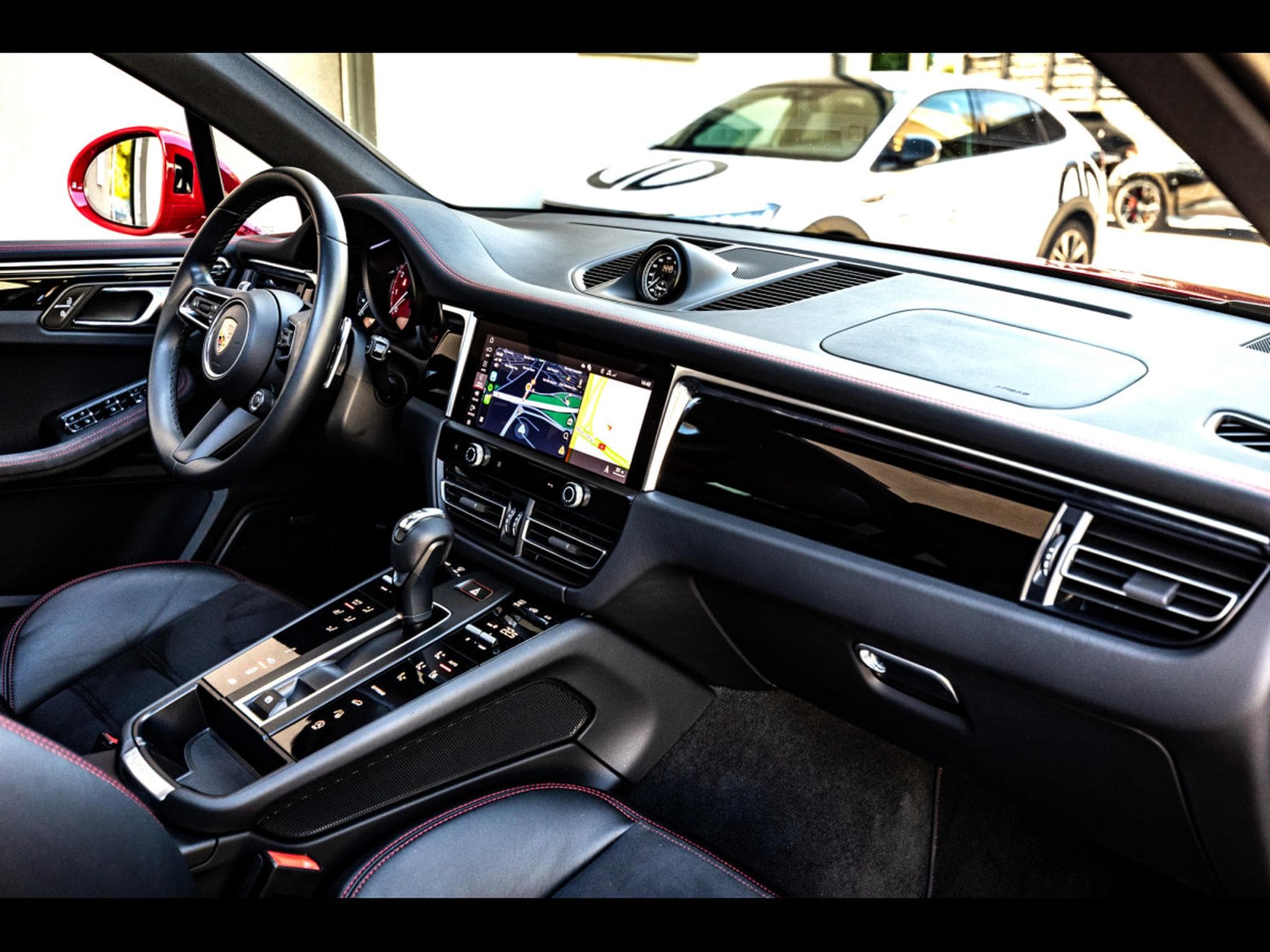 Porsche Macan III GTS PDK (441 CH) - CARMINE RED (2022) - Photo 20