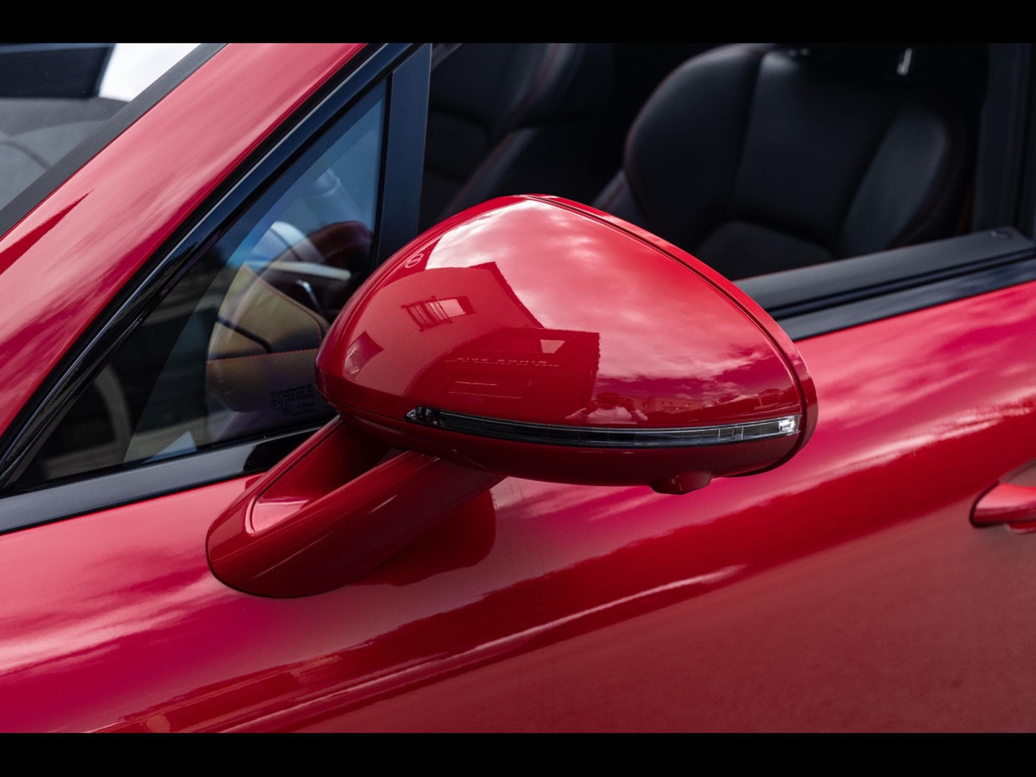 Porsche Macan III GTS PDK (441 CH) - CARMINE RED (2022) - Photo 24