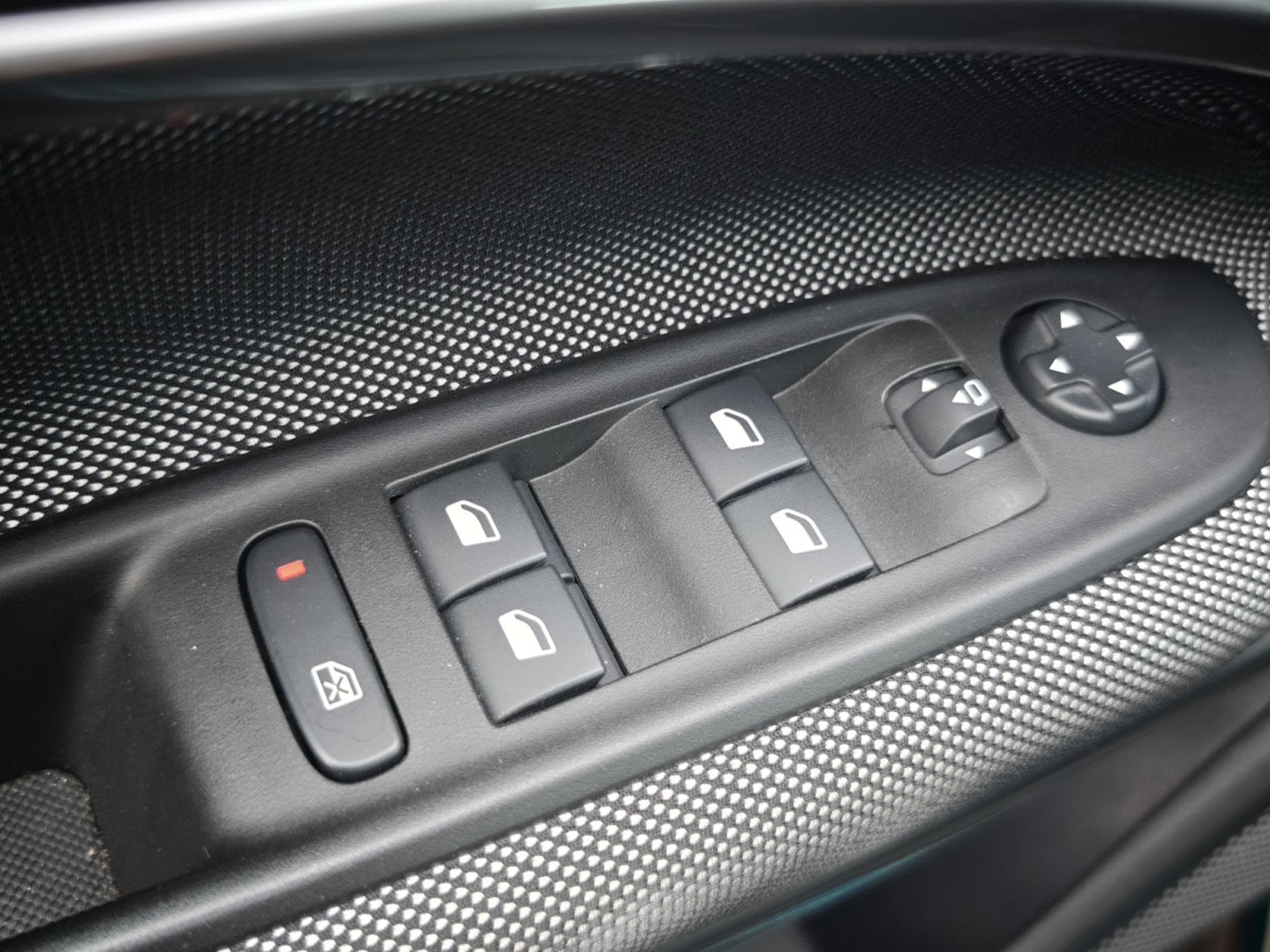 Fiat 600 Hybride 1.2 (2024) - Photo 24