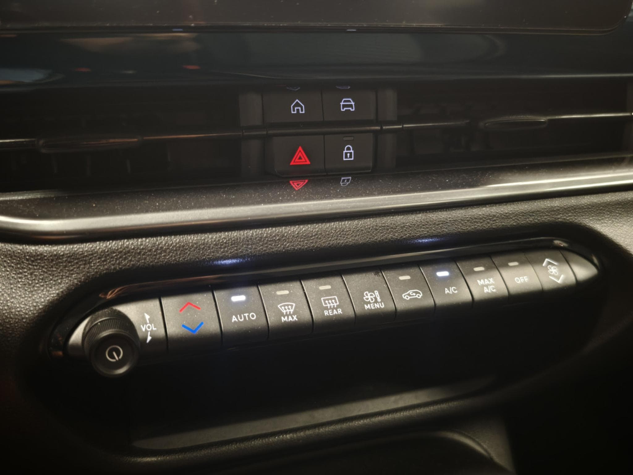 Fiat 600 Hybride 1.2 (2024) - Photo 22