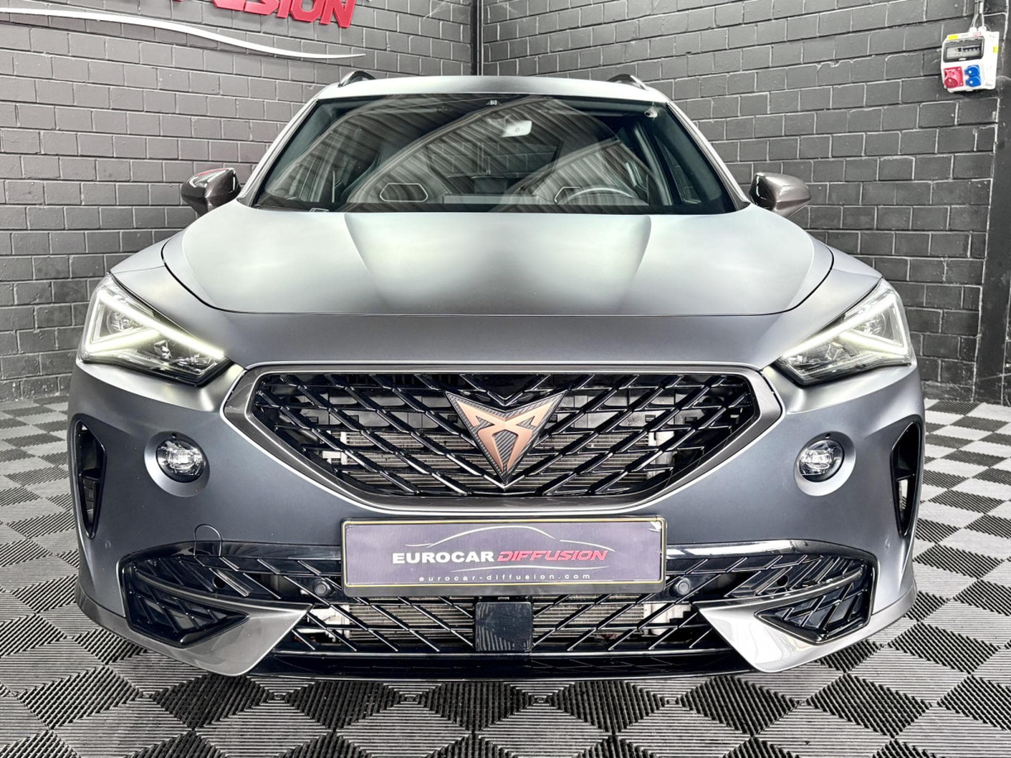 Cupra Formentor VZ 245CV eHybrid DSG6 *BEATS* MATRIX * CARBONE * (2023) - Foto 2