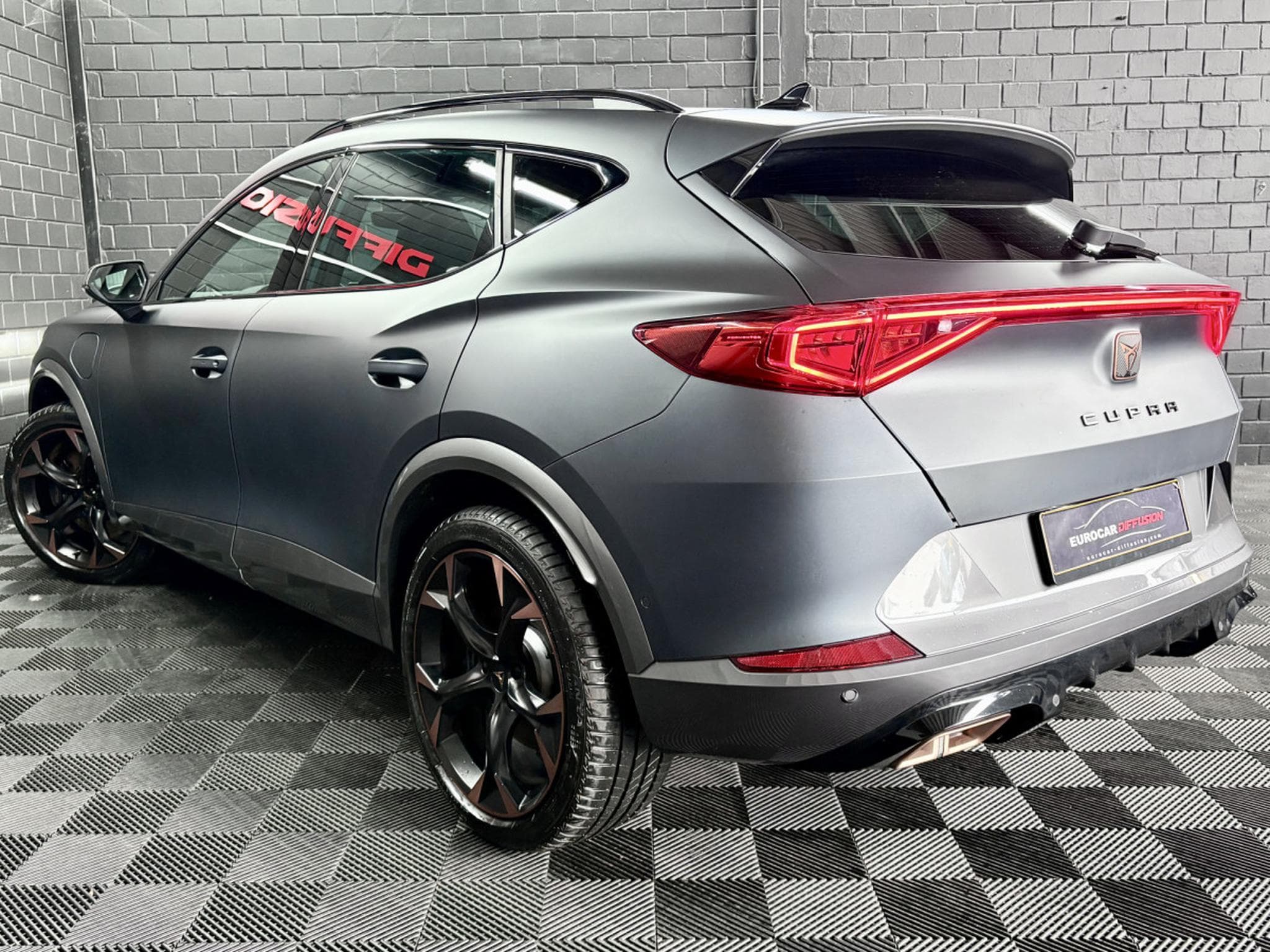 Cupra Formentor VZ 245CV eHybrid DSG6 *BEATS* MATRIX * CARBONE * (2023) - Foto 4