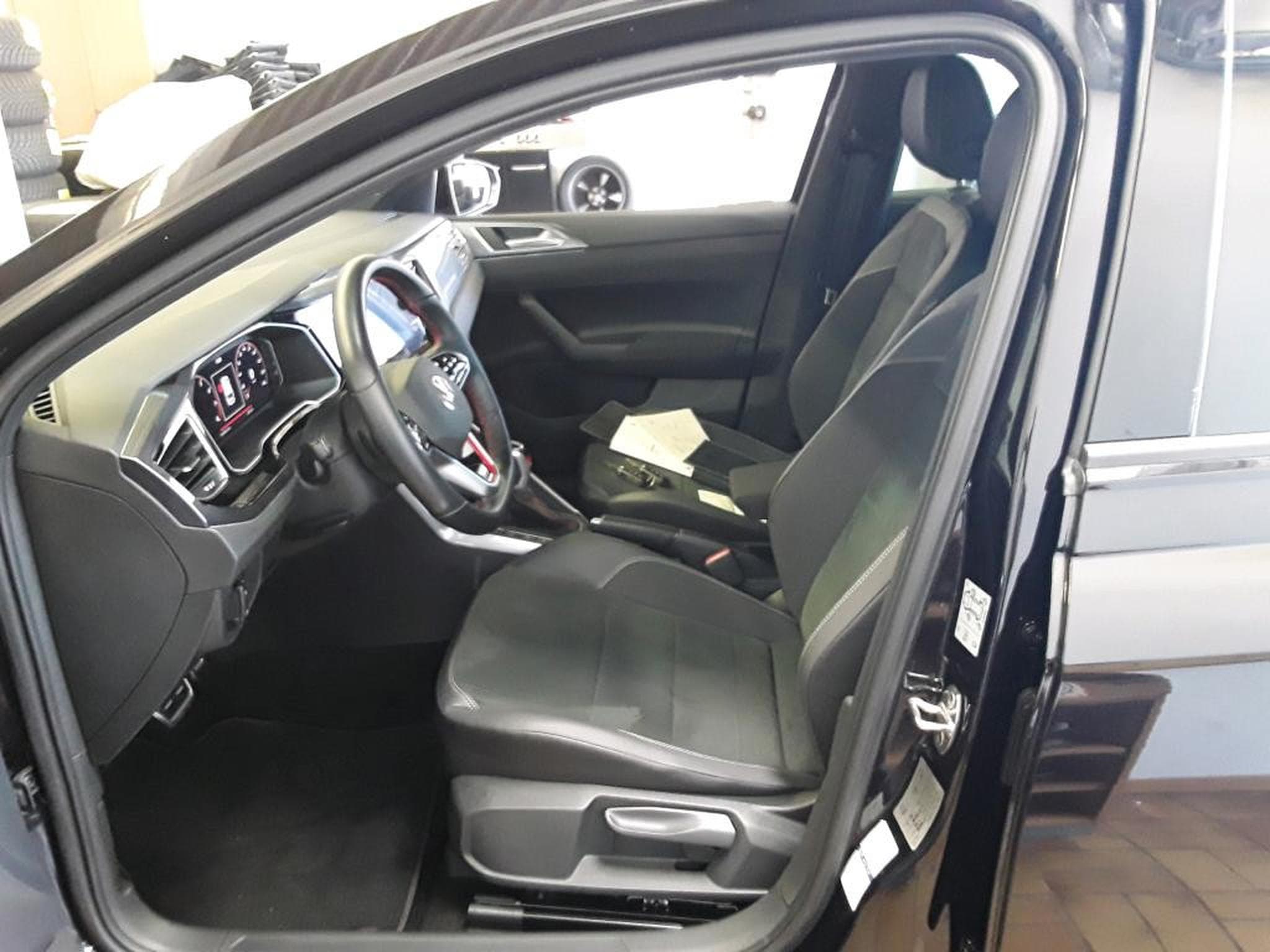 VW Polo 2.0 TSI 207 CV DSG7 *VELOURS *BEATS * MATRIX ** CARPLAY** (2023) - Foto 8