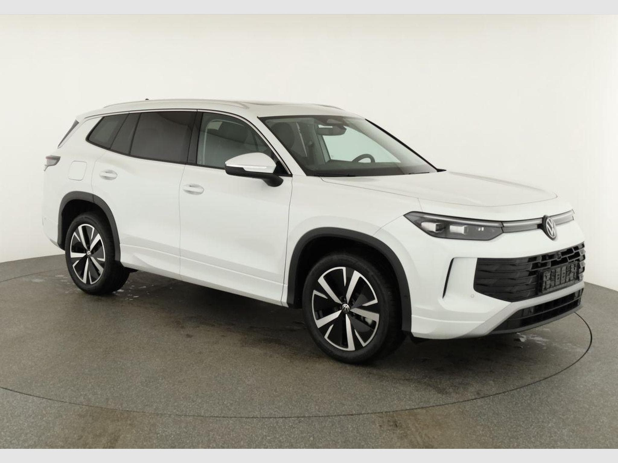 VW Tayron 1.5 TSI eHybrid 150 kW Life (2025) - Photo 1