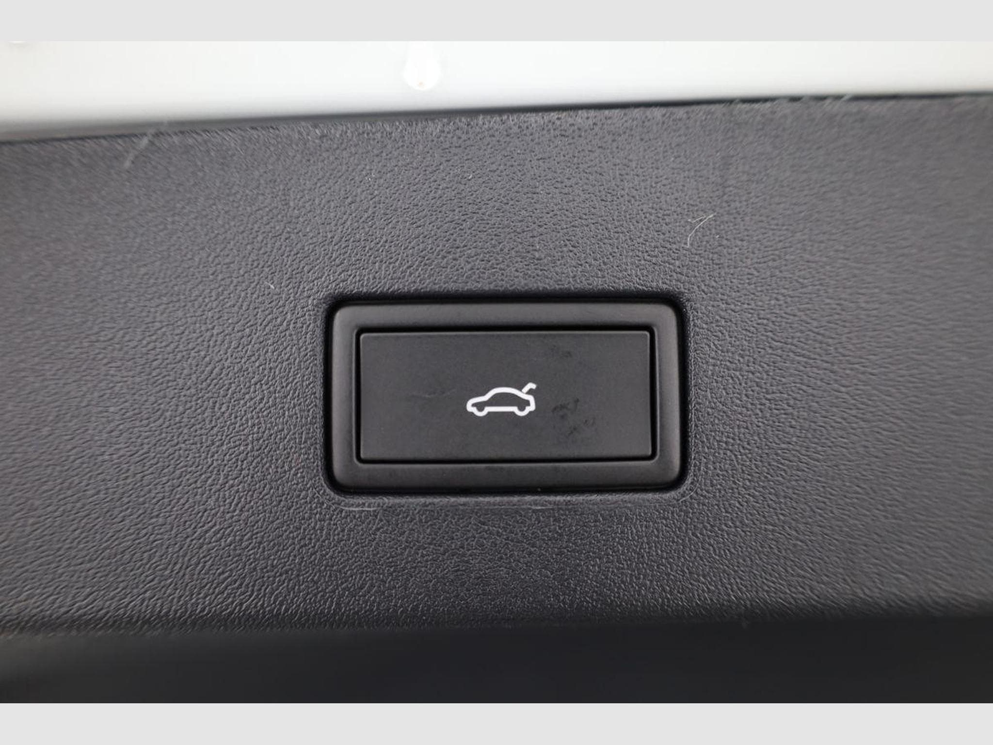 VW Tayron 1.5 TSI eHybrid 150 kW Life (2025) - Photo 16