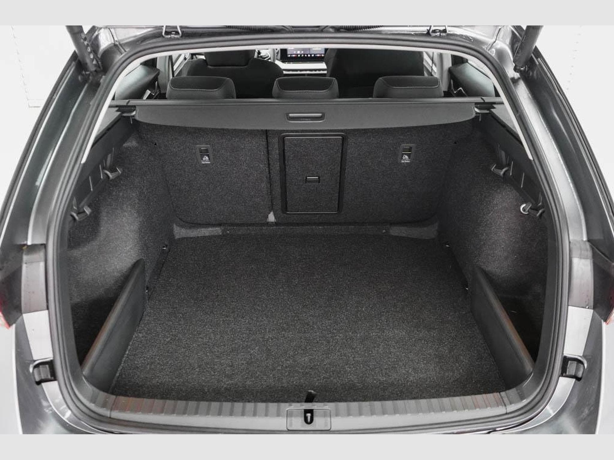 Skoda Octavia Kombi 1,5 eTSI (2025) - Foto 18