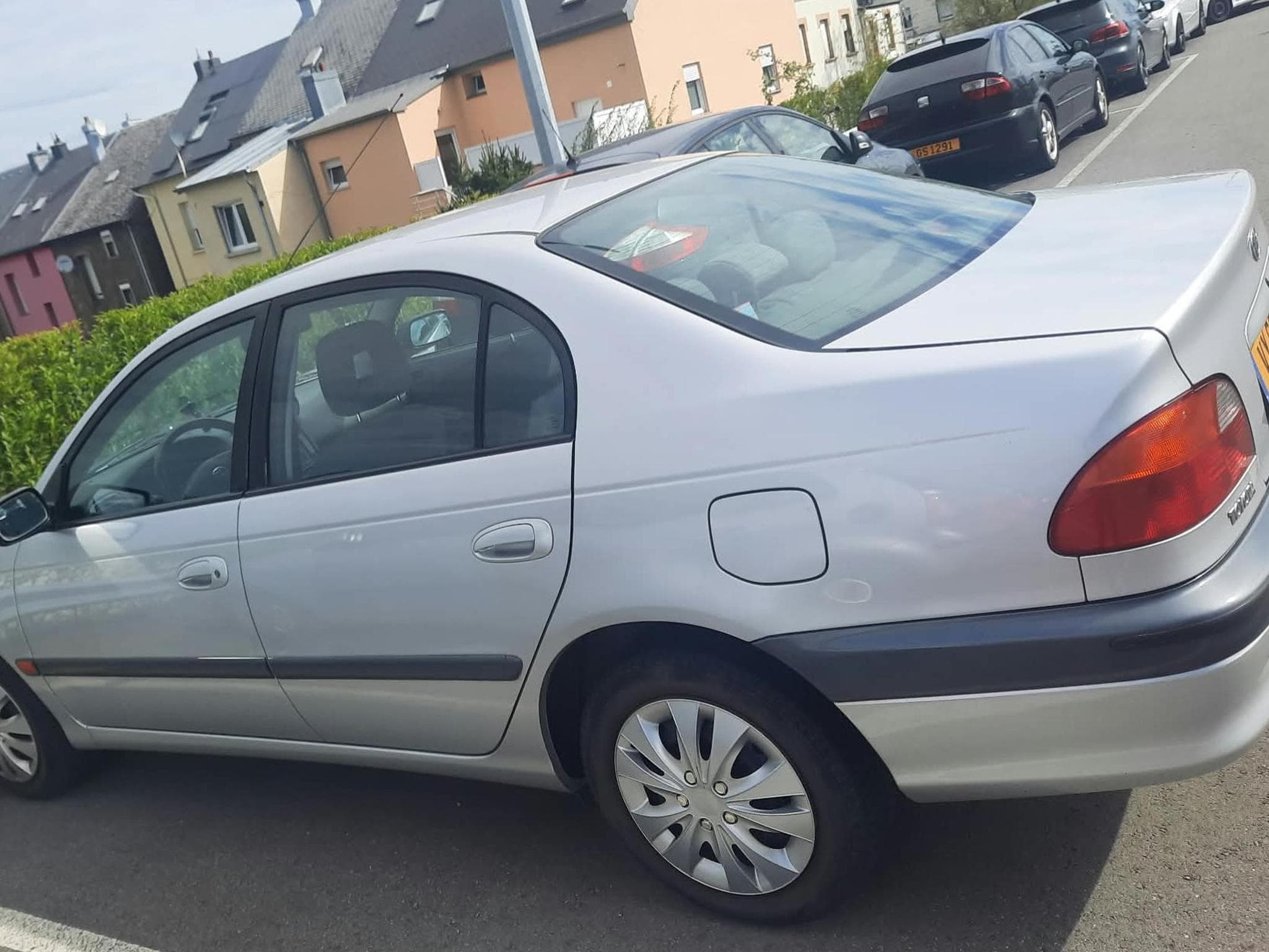 Toyota Avensis Toyota Avensis Review (2000) - Photo 1