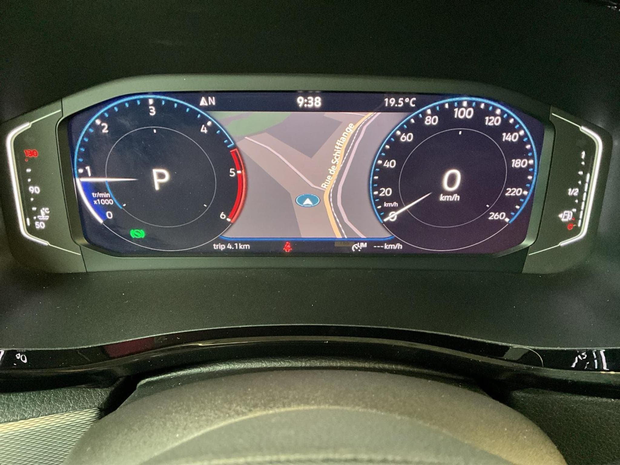 VW T6.1 Highline+DSG+4M+Navi+7Sitze+Side-Ass. (2020) - Foto 11