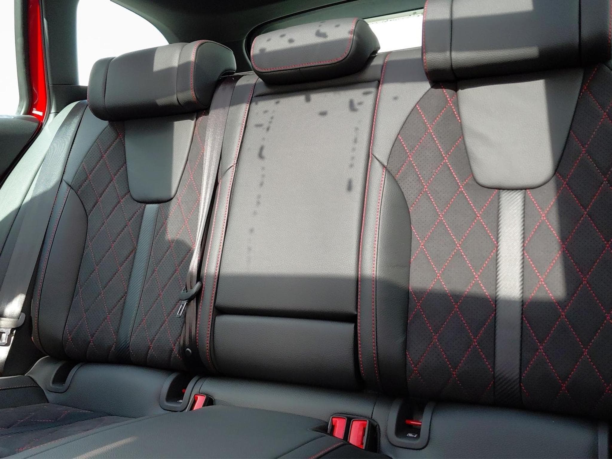 Skoda Octavia RS (2026) - Photo 16