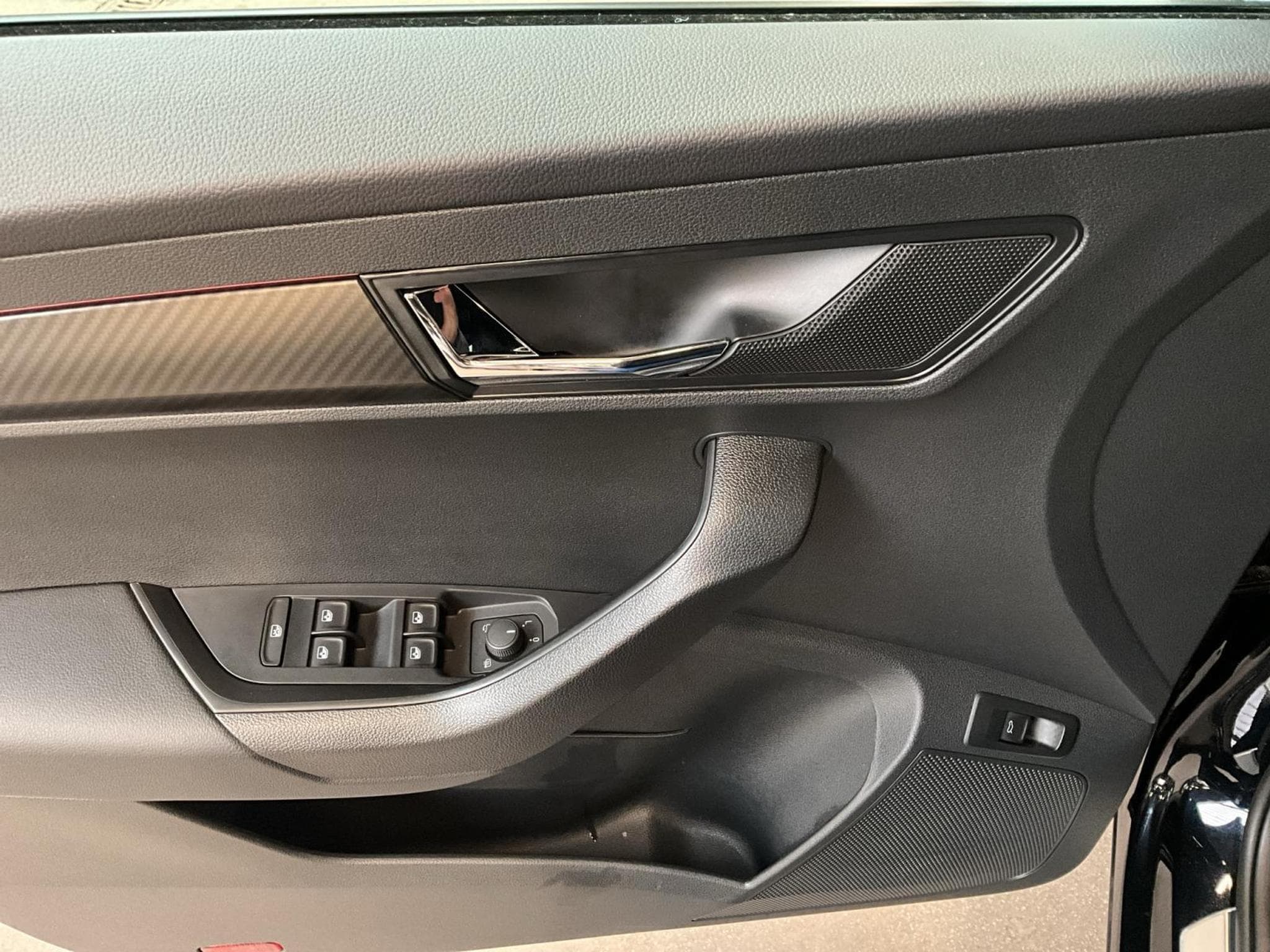 Skoda Karoq Sportline+DSG+4x4+Stand-H.+LED+Navi (2021) - Photo 14