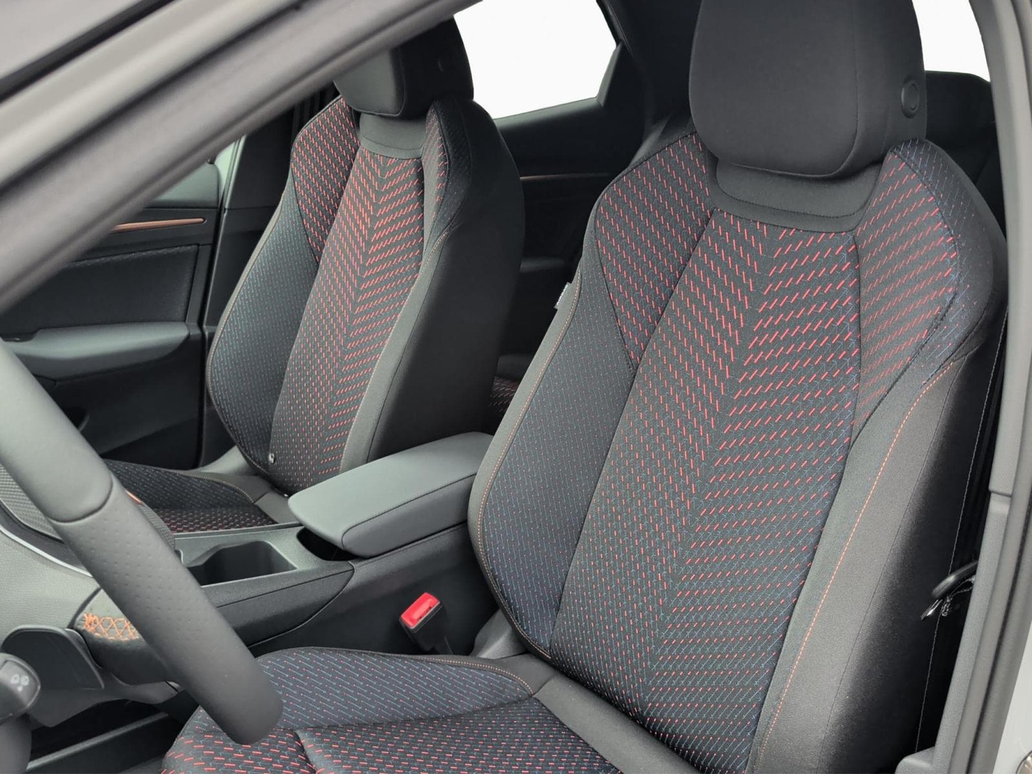 Cupra Raval Endurance (2026) - Photo 13