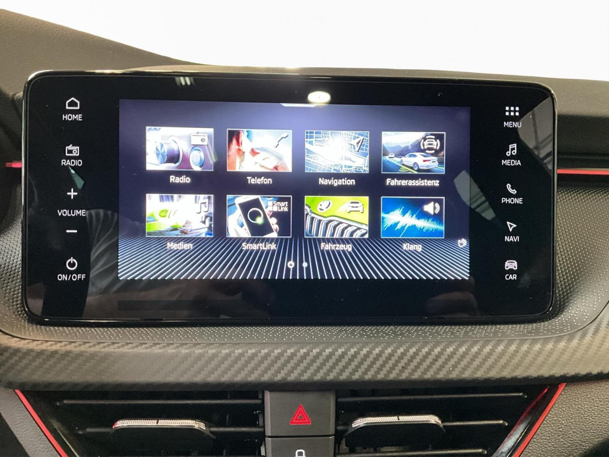Skoda Kamiq Monte-Carlo+DSG+LED+P.Assisted+LM17 (2025) - Photo 13