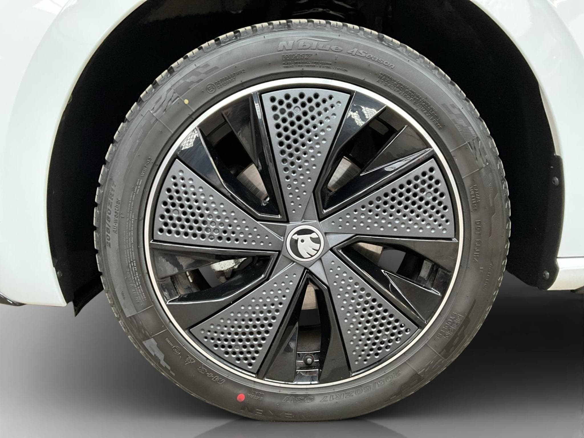 Skoda Scala Monte-Carlo+BVM+LED+NAVI (2025) - Photo 8