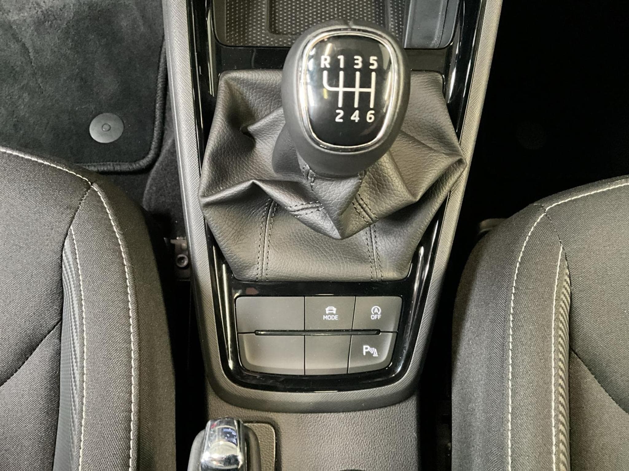 Skoda Scala Monte-Carlo+BVM+LED+NAVI (2025) - Photo 12