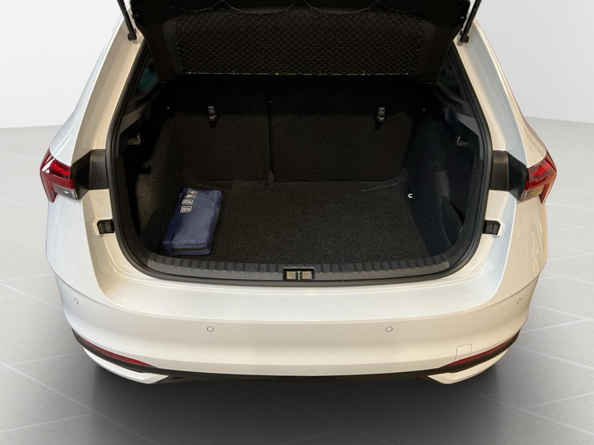 Skoda Scala Monte-Carlo+BVM+LED+NAVI (2025) - Photo 17
