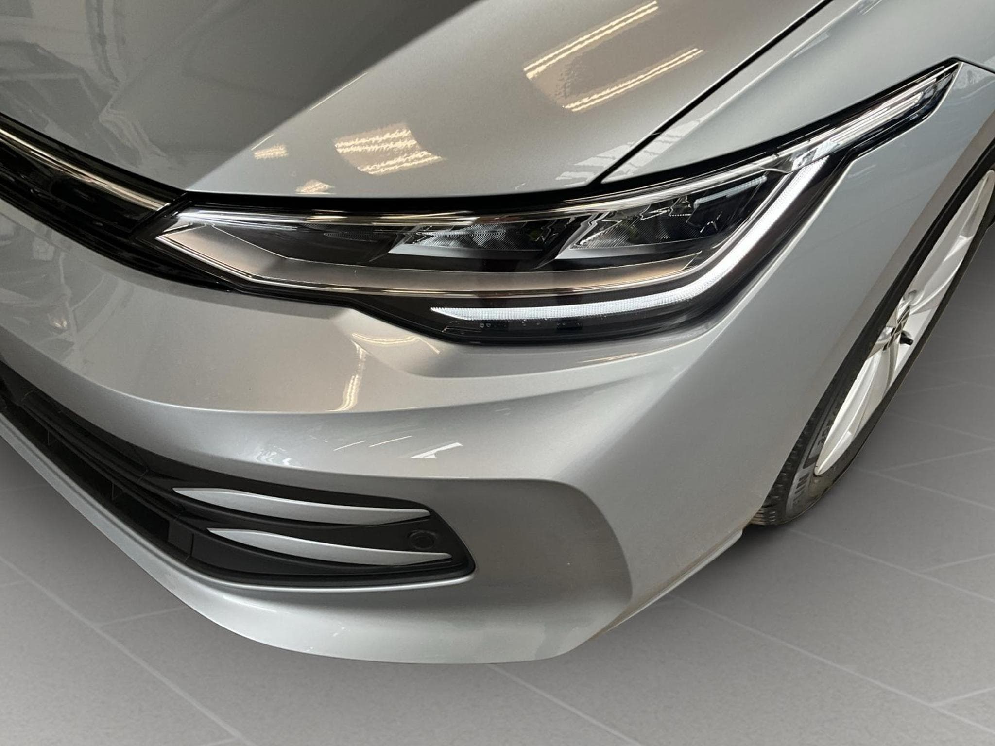 VW Golf Life+DSG+Navi+LED (2025) - Photo 9