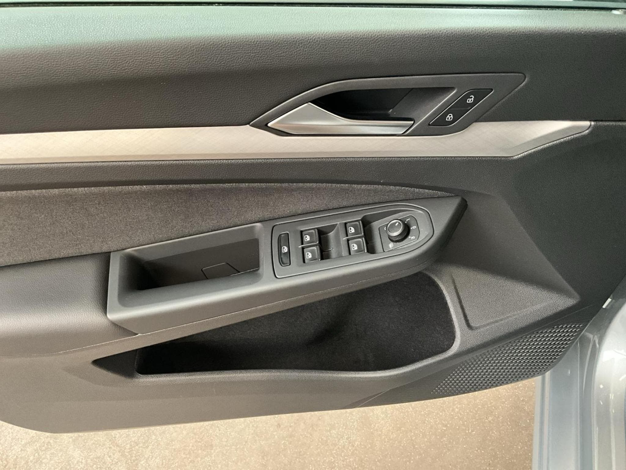 VW Golf Life+DSG+Navi+LED (2025) - Photo 10