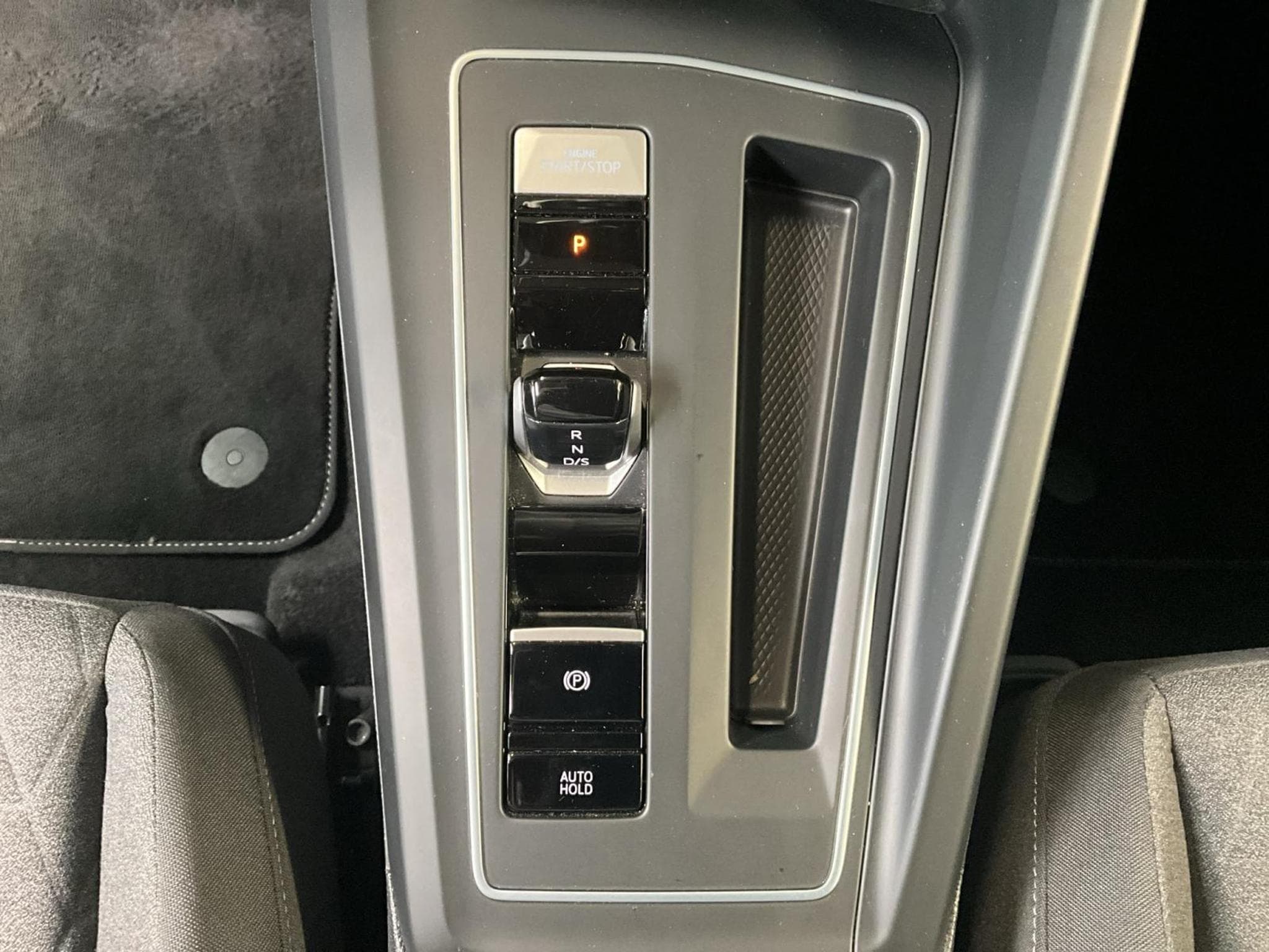 VW Golf Life+DSG+Navi+LED (2025) - Photo 14