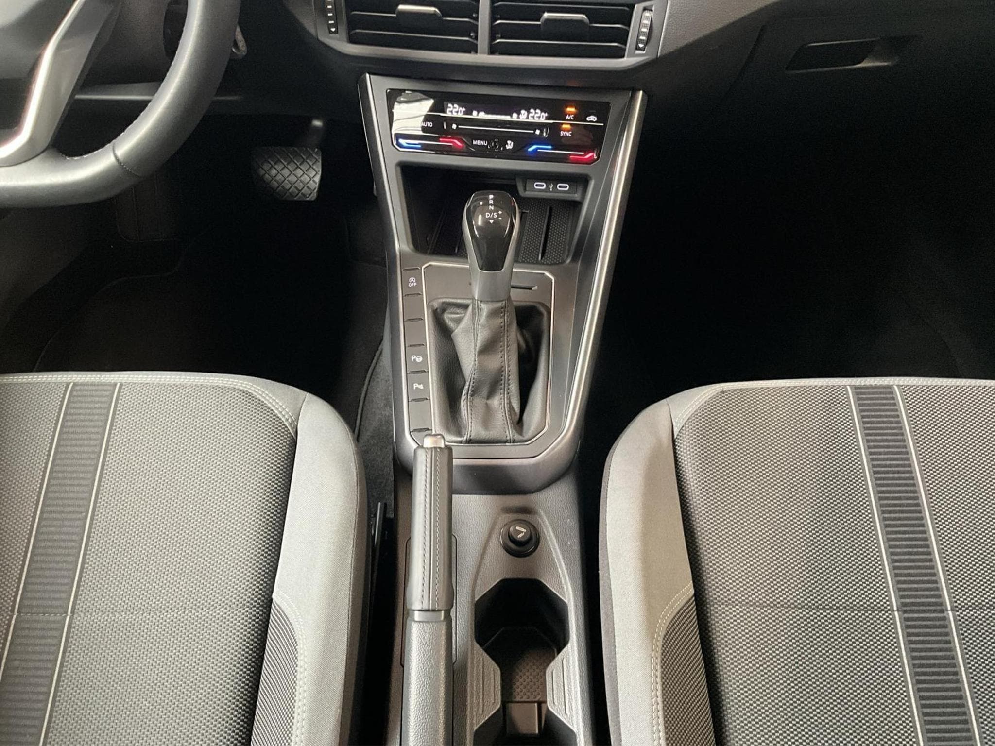 VW Polo Style+DSG+Park&Comfort+IQ-Drive+LED (2025) - Photo 12
