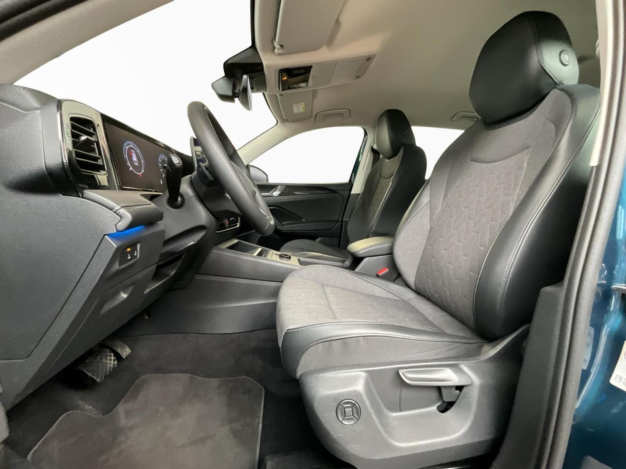 VW Tiguan Life+DSG+P.Info.+AHK+LED+Navi (2025) - Foto 11