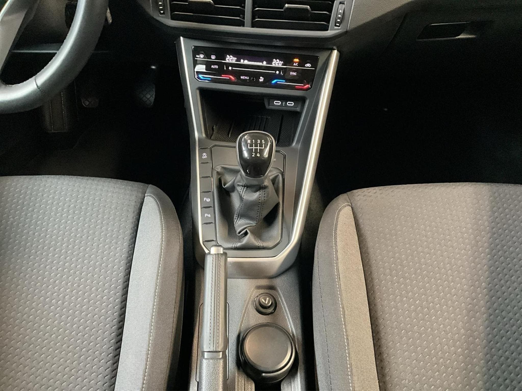 VW Polo Life+BVM+Park&Comf.+IQ-Drive (2025) - Photo 12