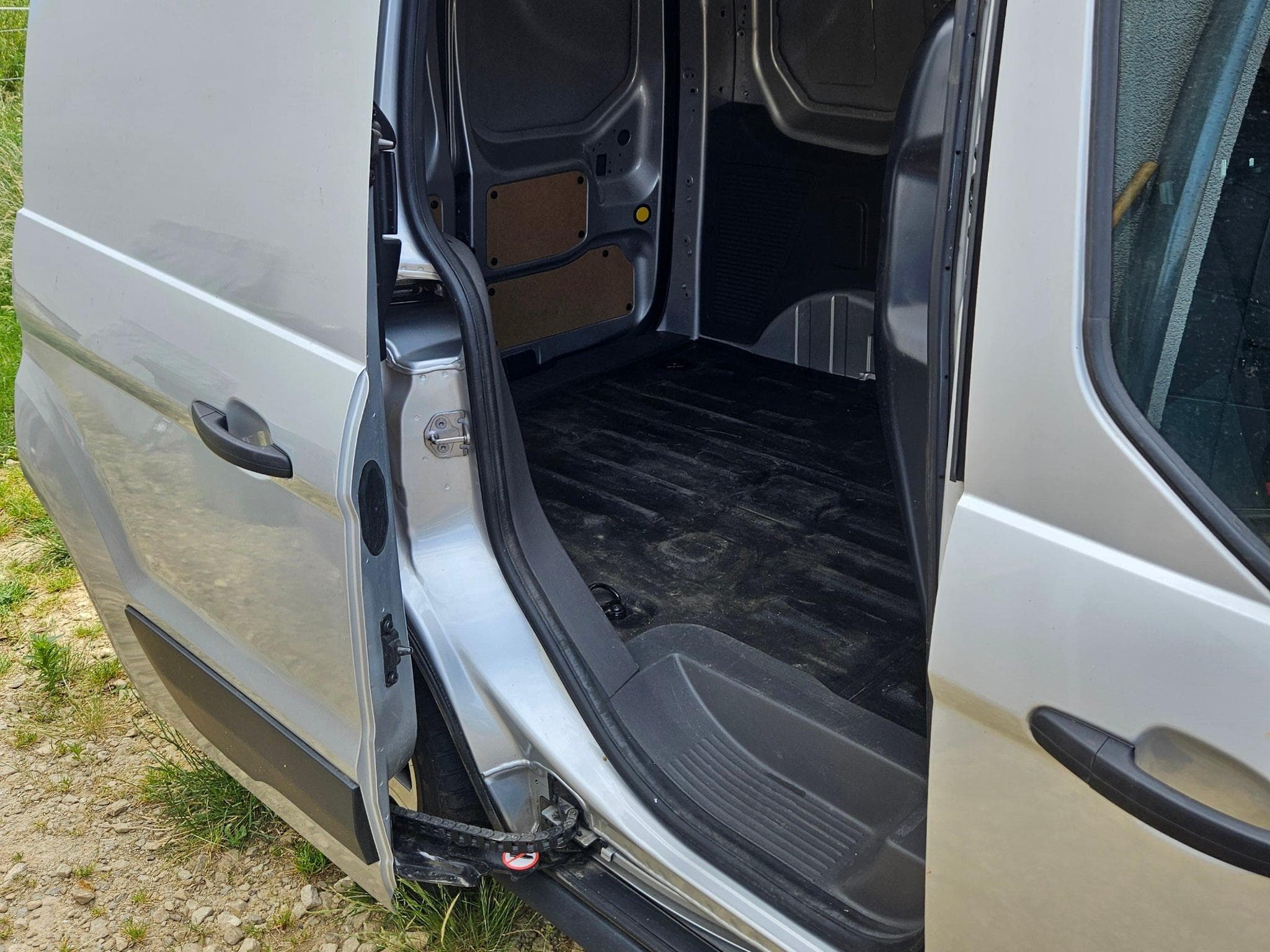 Ford Transit Connect L1 Trend 101 CV (2023) - Photo 8