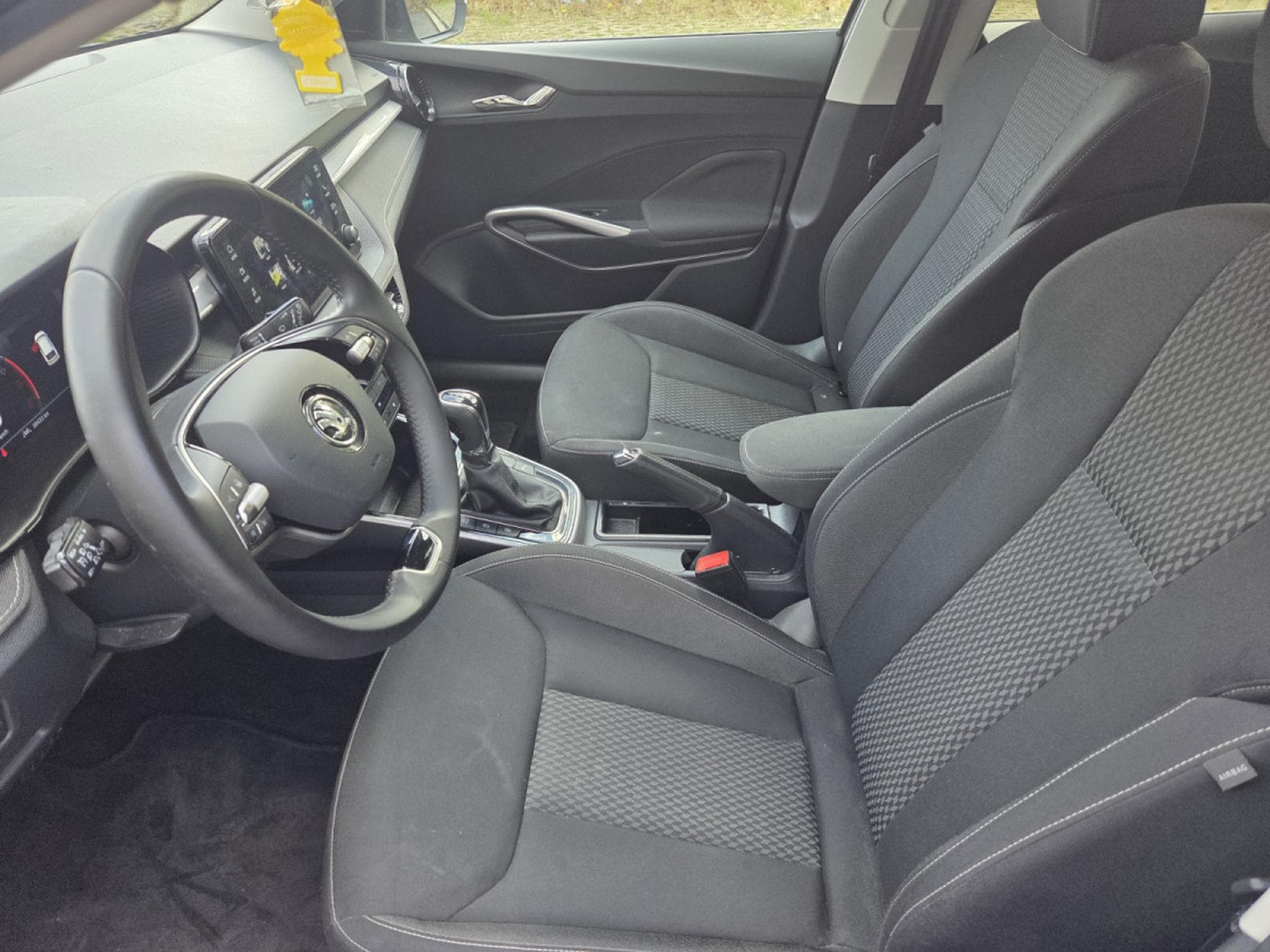 Skoda Fabia TSI 116 CV DSG7 Garantie 12 Mois (2024) - Photo 10