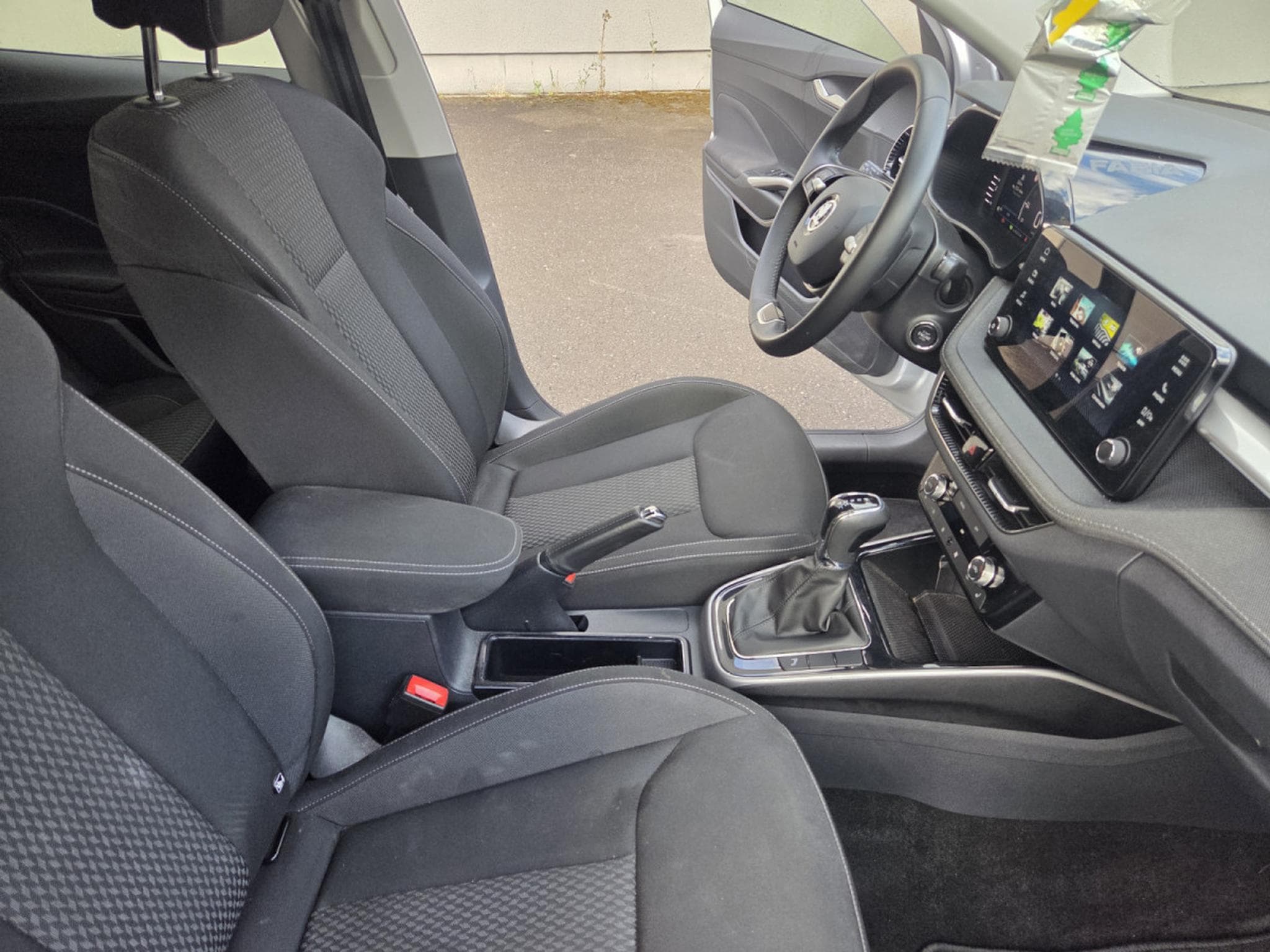 Skoda Fabia TSI 116 CV DSG7 Garantie 12 Mois (2024) - Photo 12