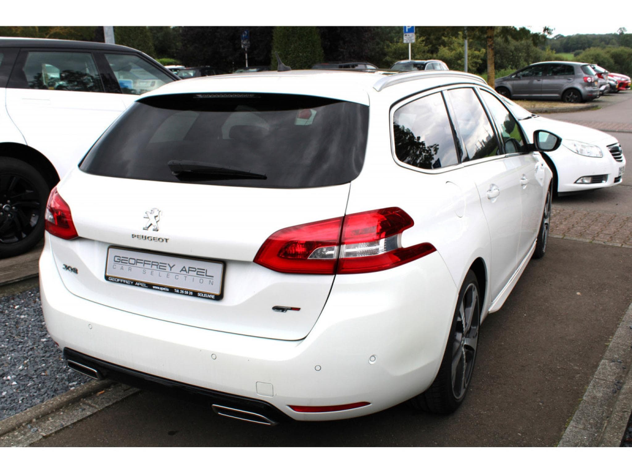 Peugeot 308 SW GT 205 PANO CUIR NAVI (2016) - Photo 4