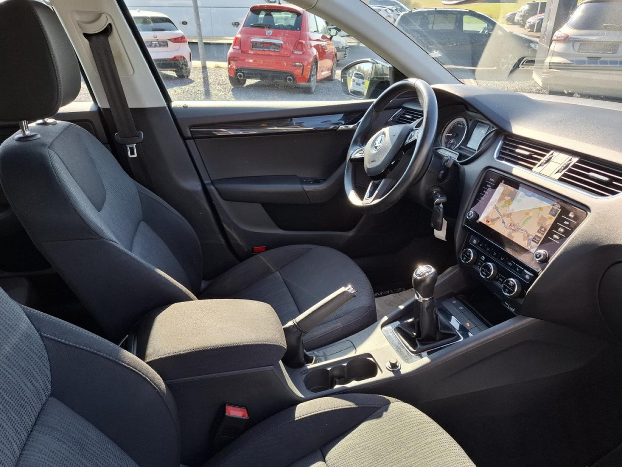 Skoda Octavia 1.8 TSI STYLE LED NAVI 1 HAND (2018) - Foto 5
