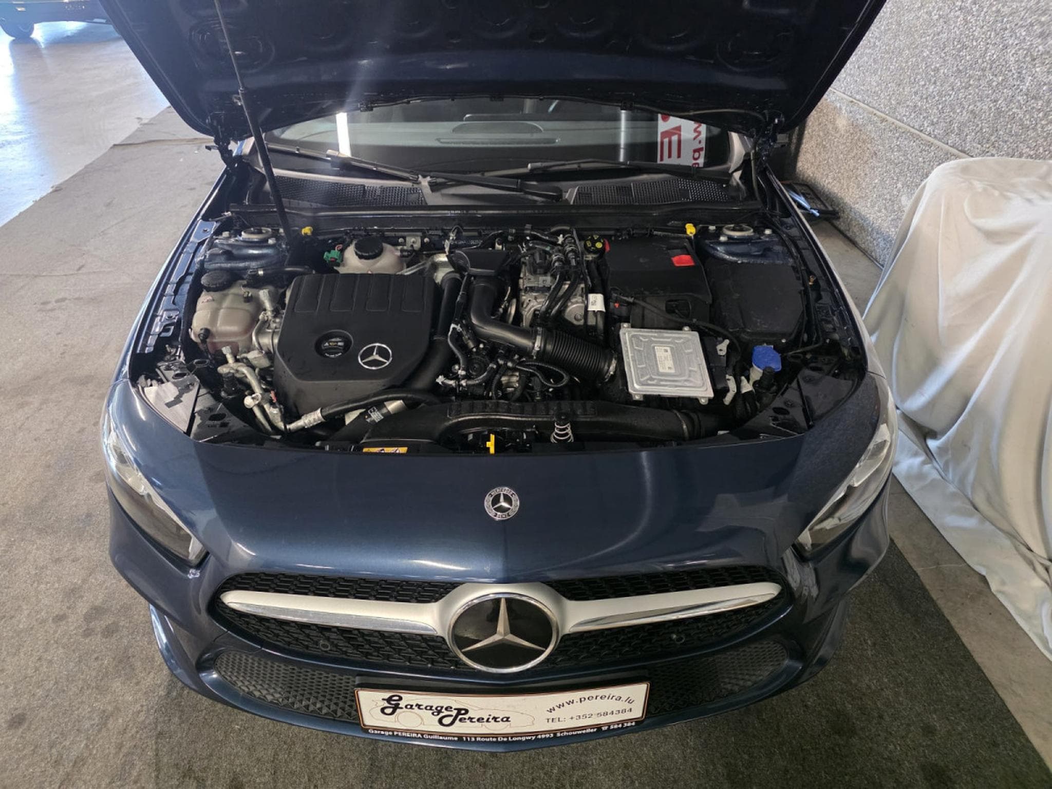 Mercedes A 250 e Plug in PROGRESSIVE LINE PANO CUIR NAVI 1 HAND (2022) - Foto 16