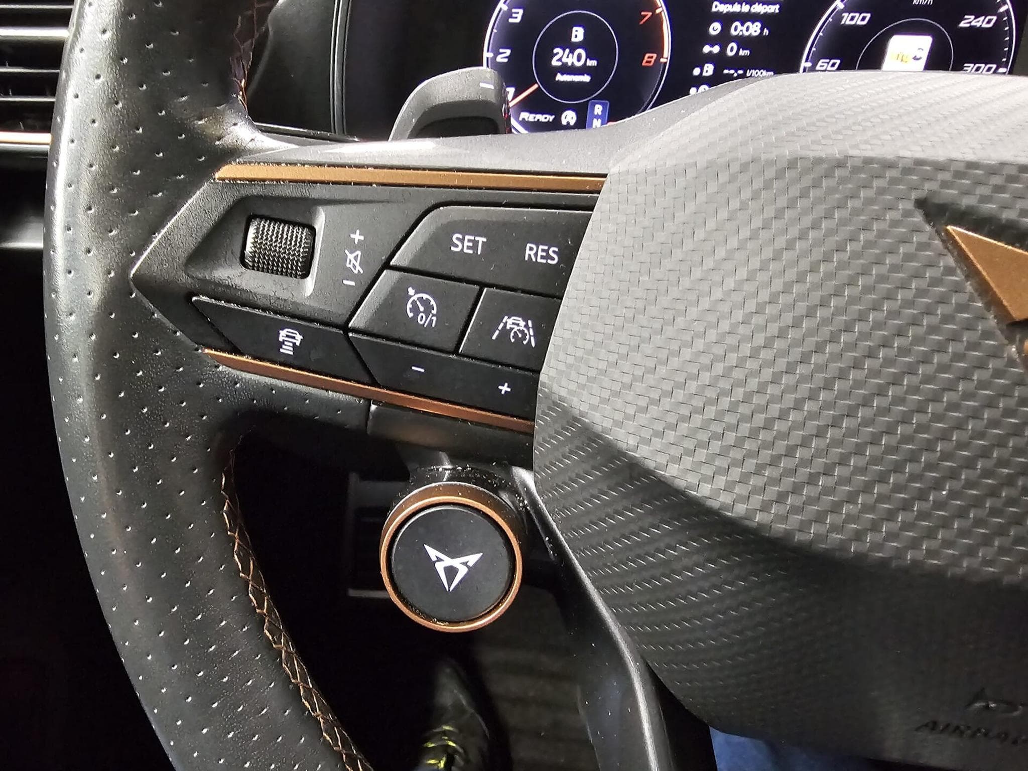 Cupra Formentor VZ 2.0 TSI 310 CH DSG7 (2022) - Photo 14