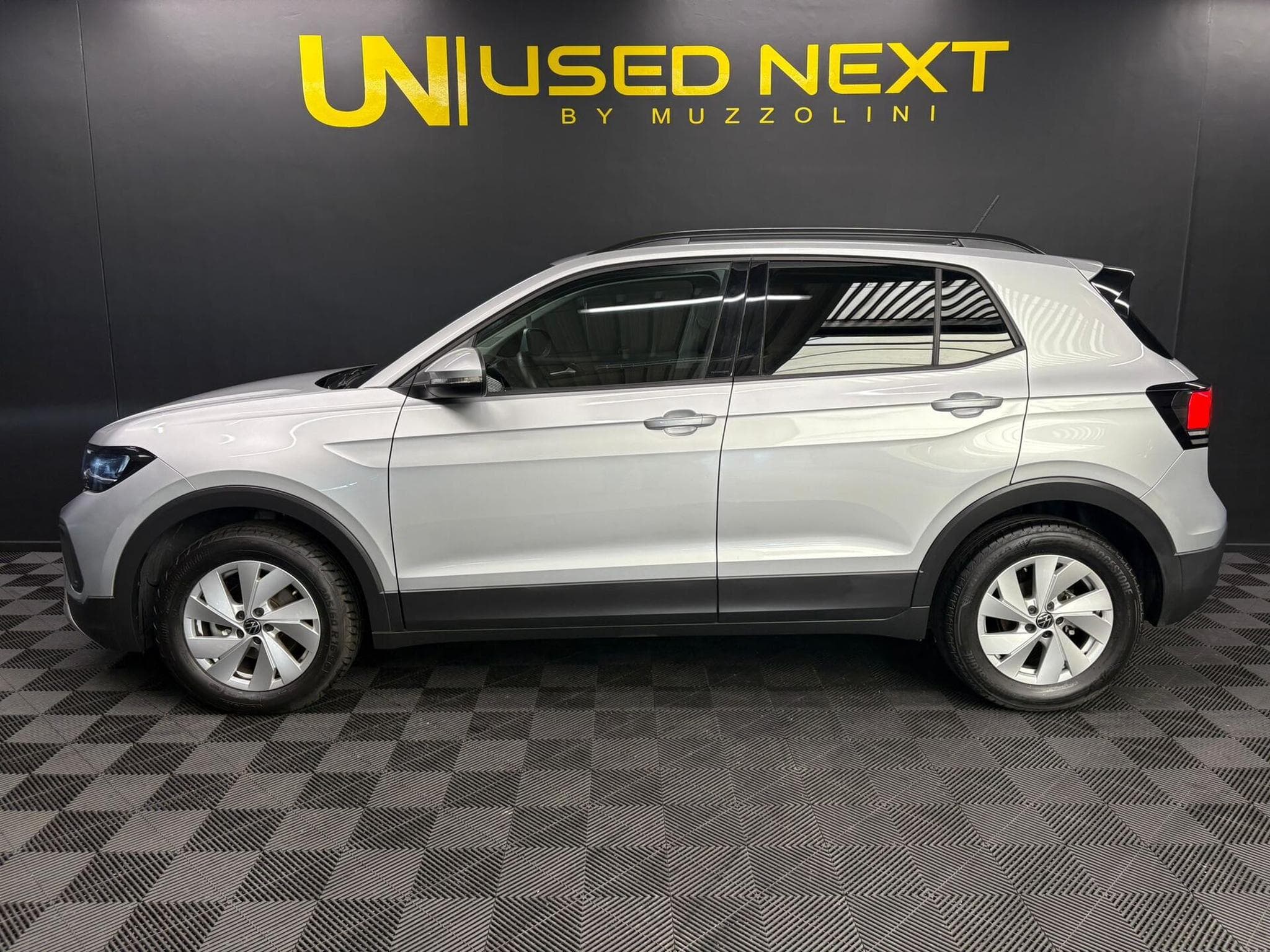 VW T-Cross Life 1.0 TSI 115cv DSG7 (2024) - Photo 3