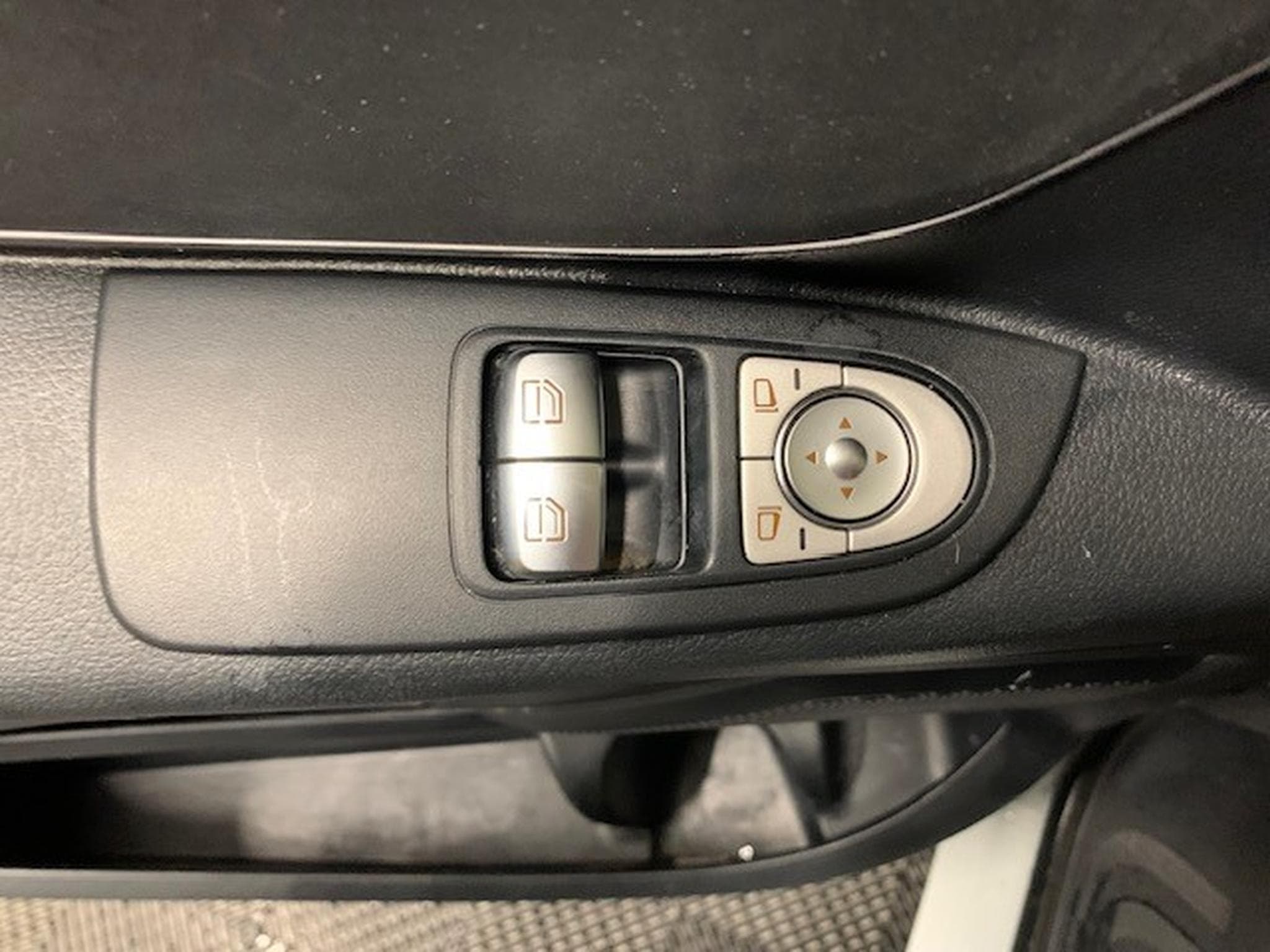 Mercedes Vito 116 CDI LONG (2023) - Foto 13