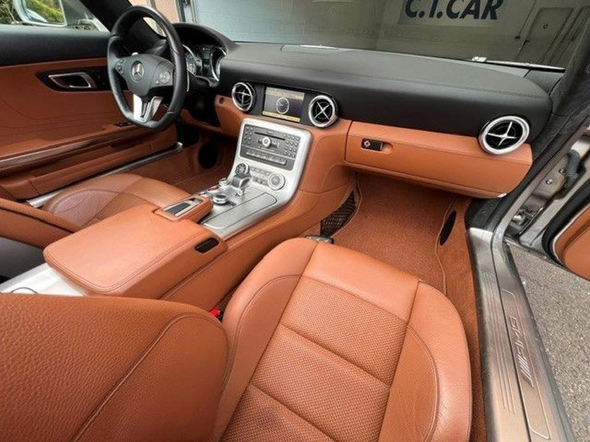 Mercedes SLS AMG AMG Roadster - 1Hand - VOLL (2013) - Photo 5