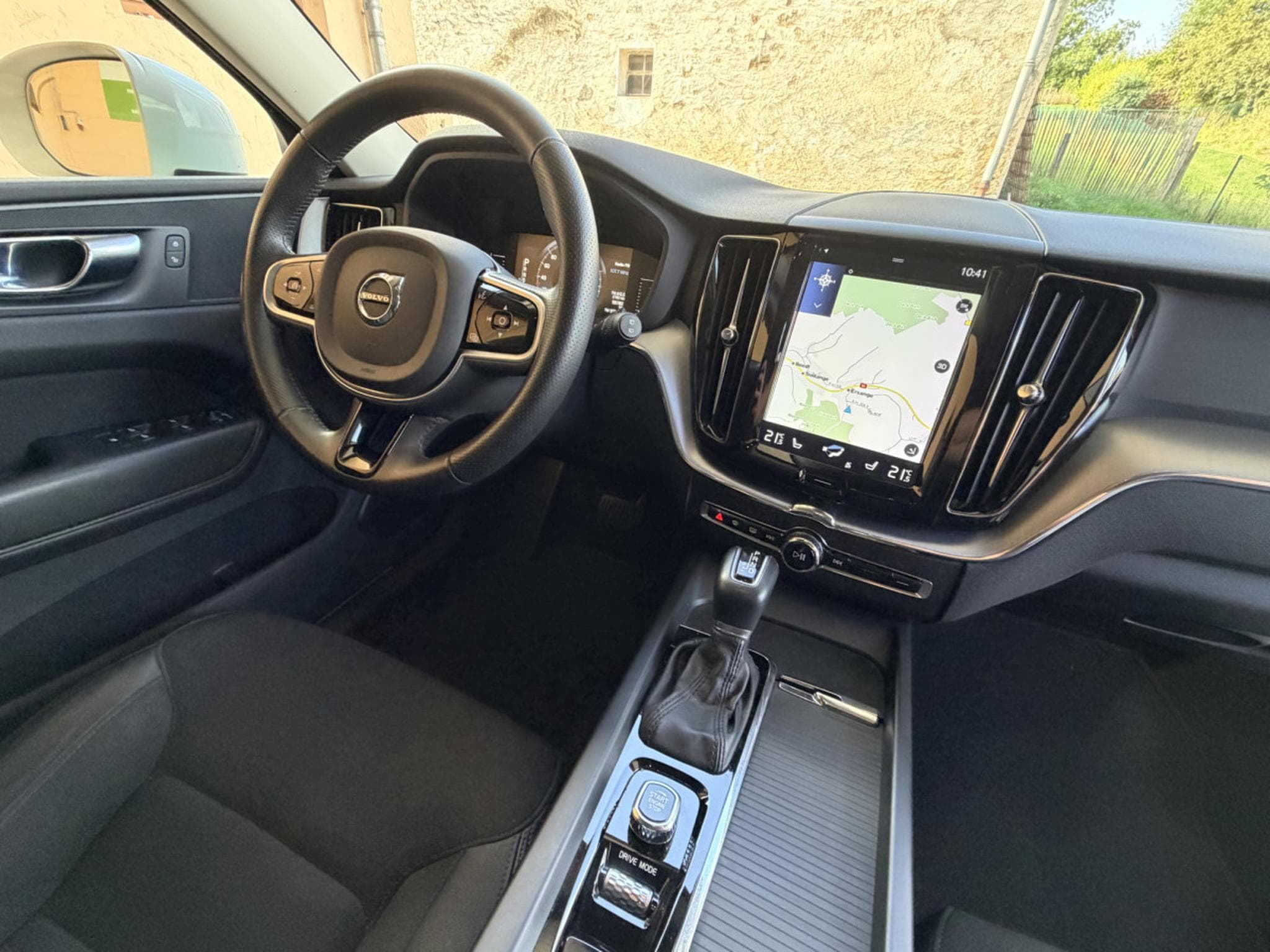 Volvo XC60 D4 MOMENTUM AUTOMATIQUE 190CV (2019) - Photo 7