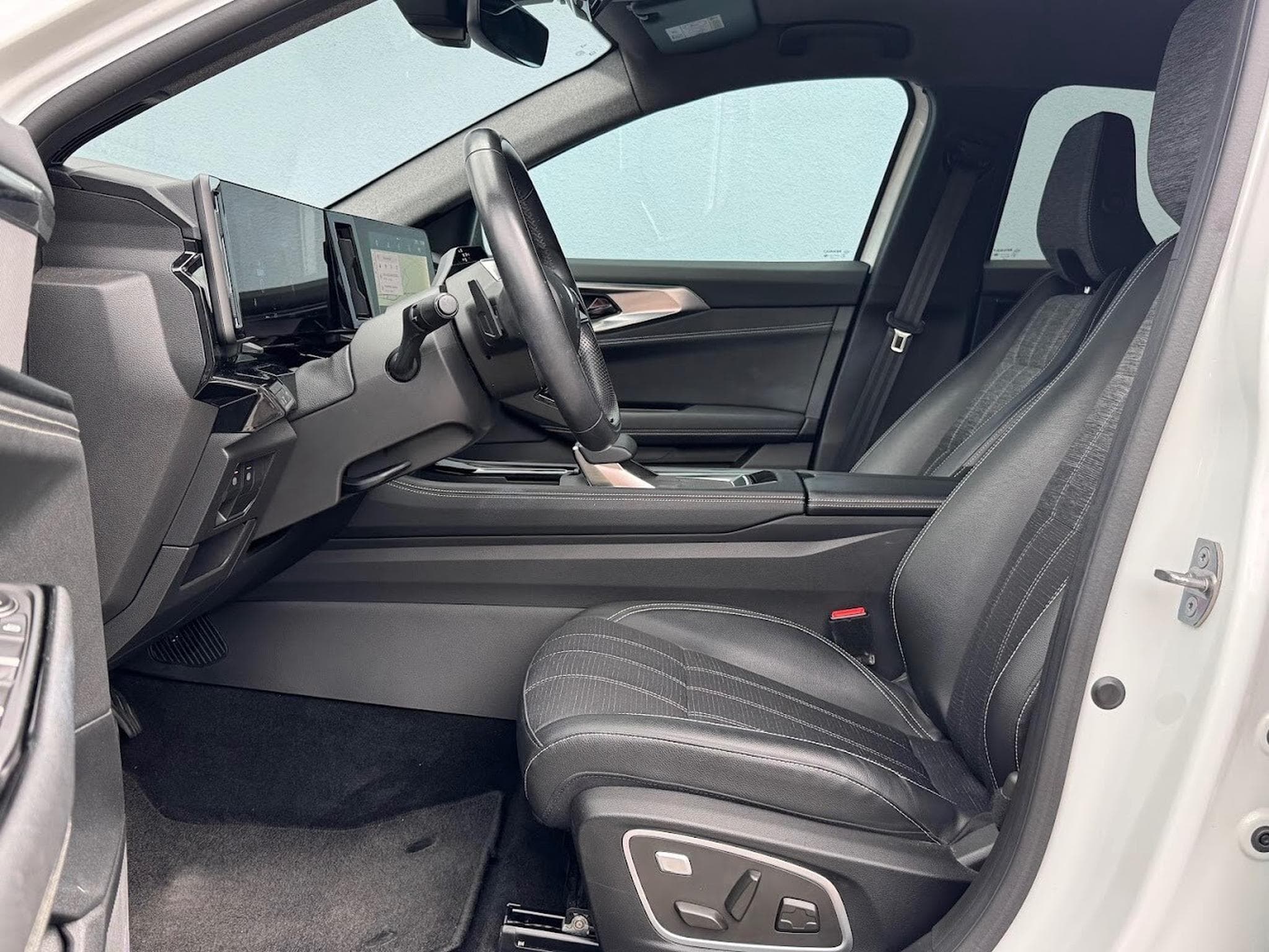 Renault Austral 1,2 HEV E-TEC 200 CV. TECHNO 1ERE MAIN CARNET (2023) - Photo 3