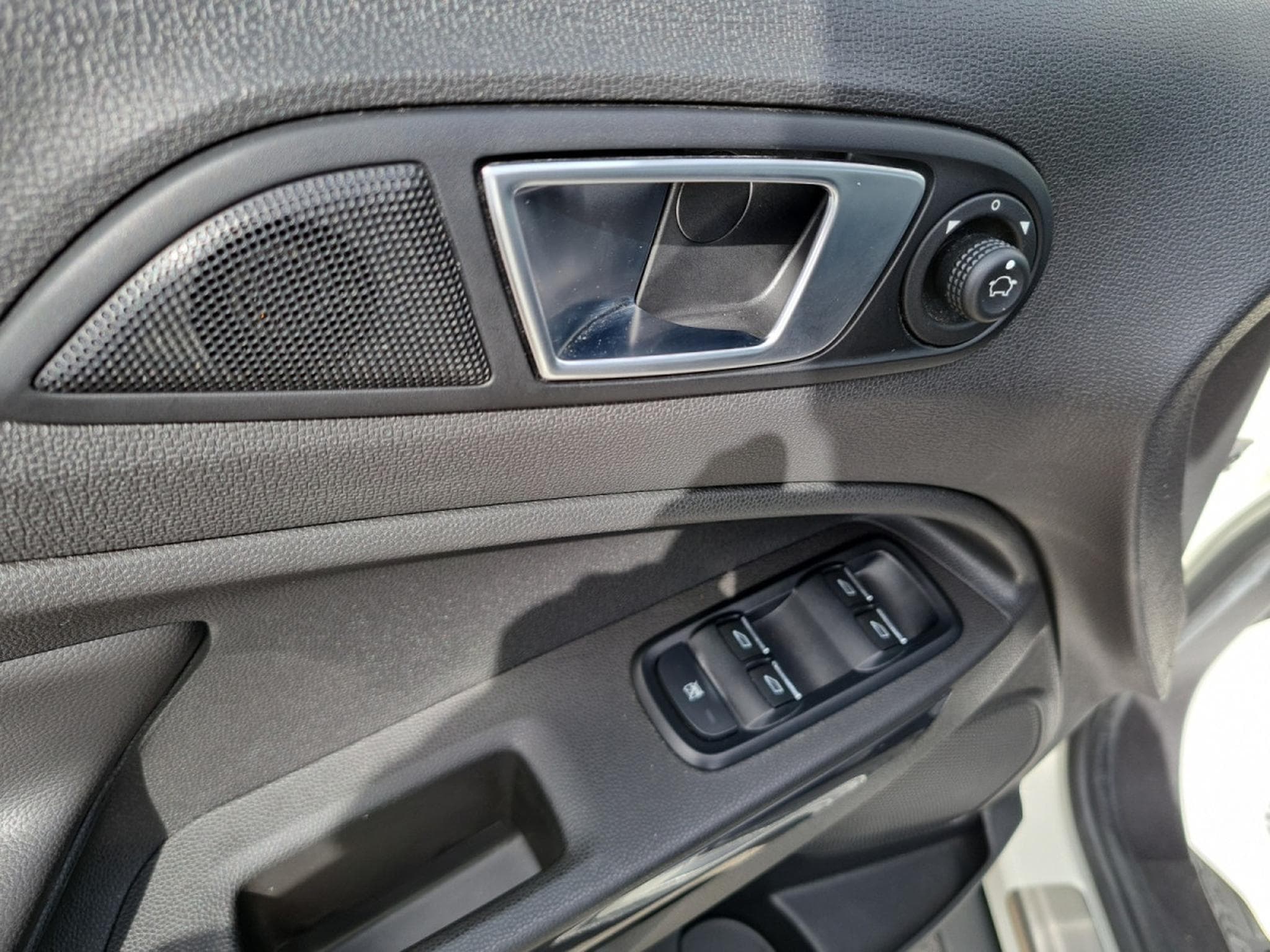 Ford EcoSport 1.0 EcoBoost 4x2 Titanium (2017) - Foto 11