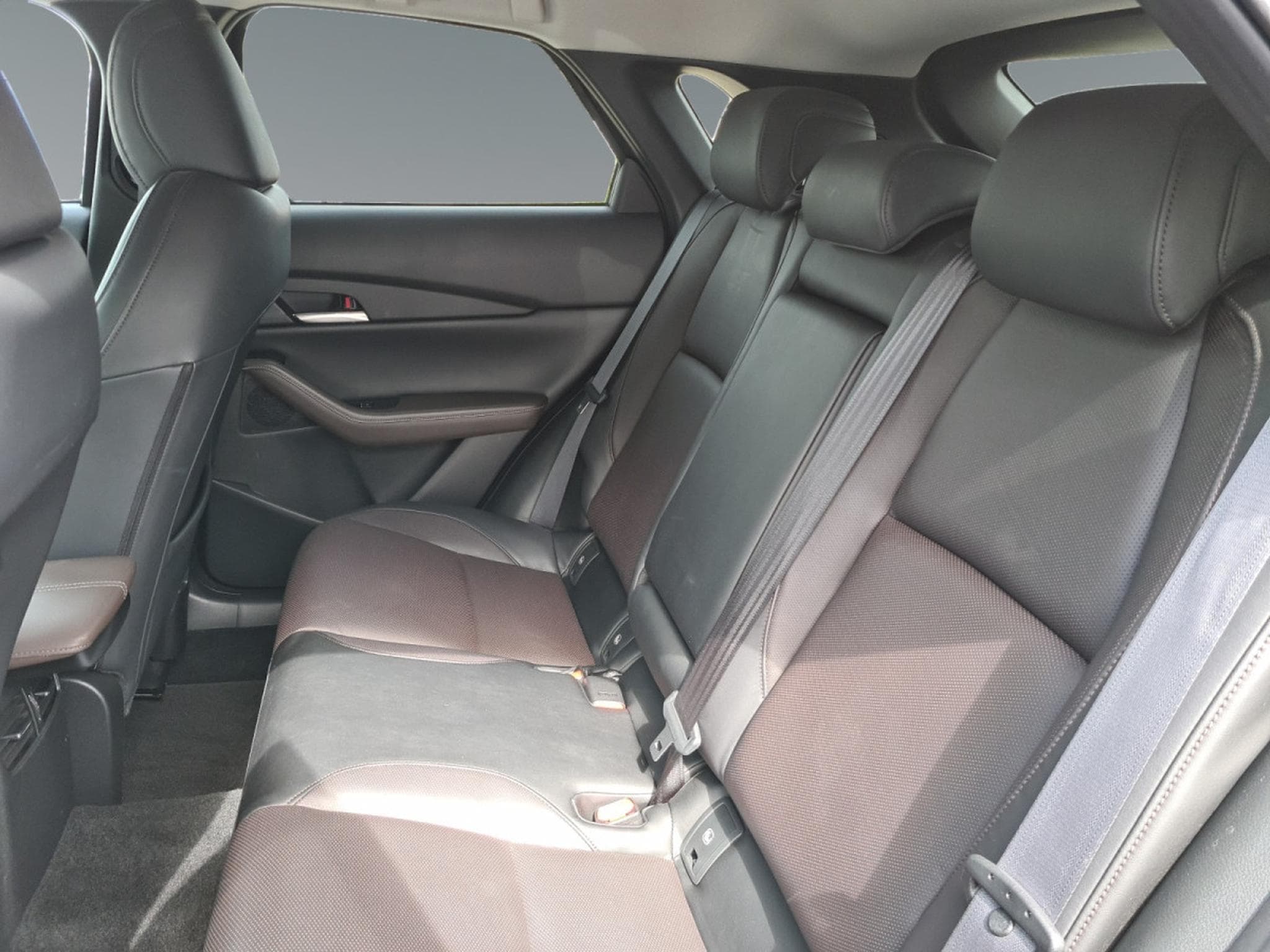 Mazda CX-30 2.0L e-Skyactiv X 186 hp 6AT i-ACTIV AWD (2022) - Foto 14