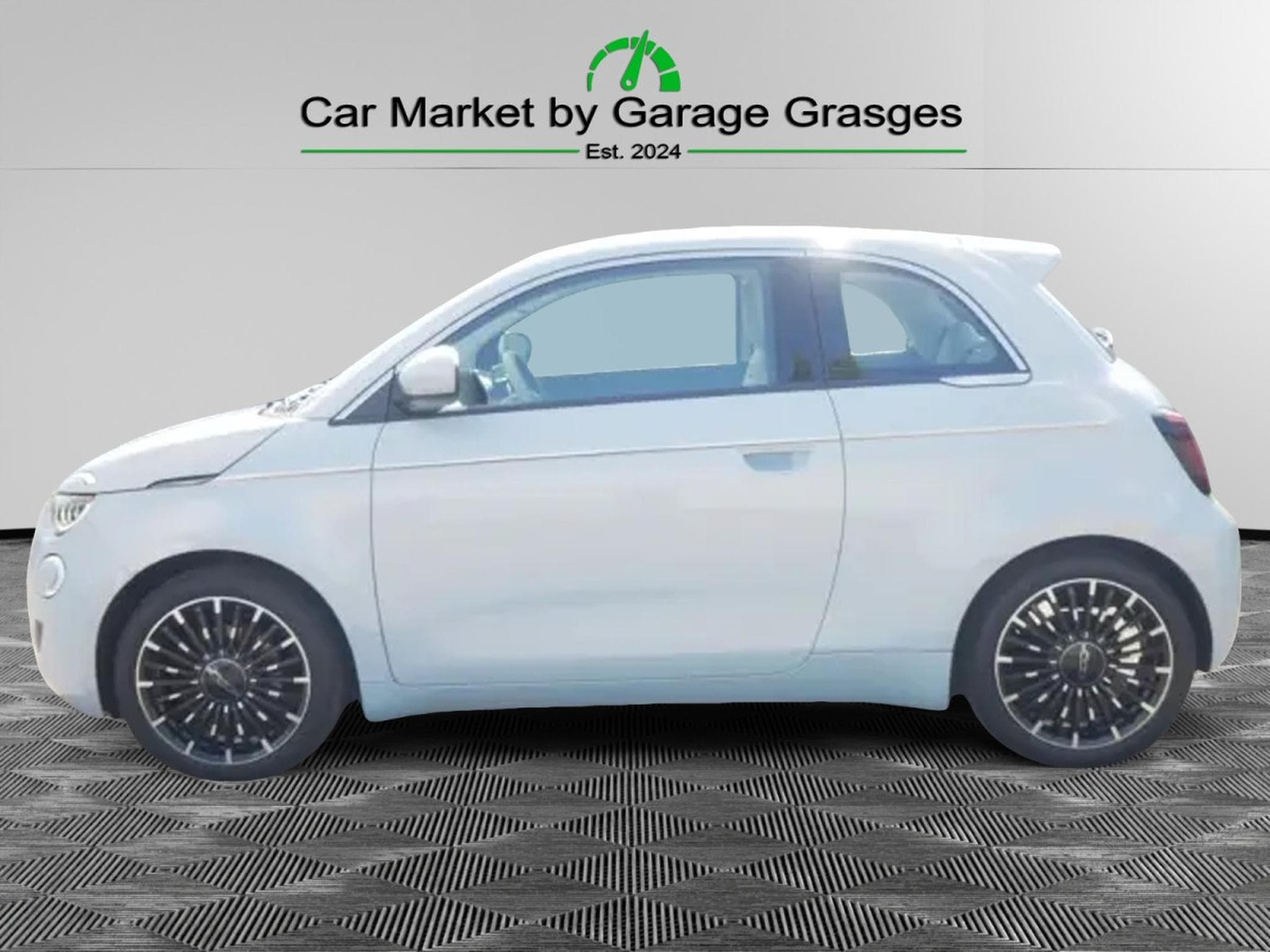 Fiat 500 BOCELLI 42 Kwh (2023) - Photo 2