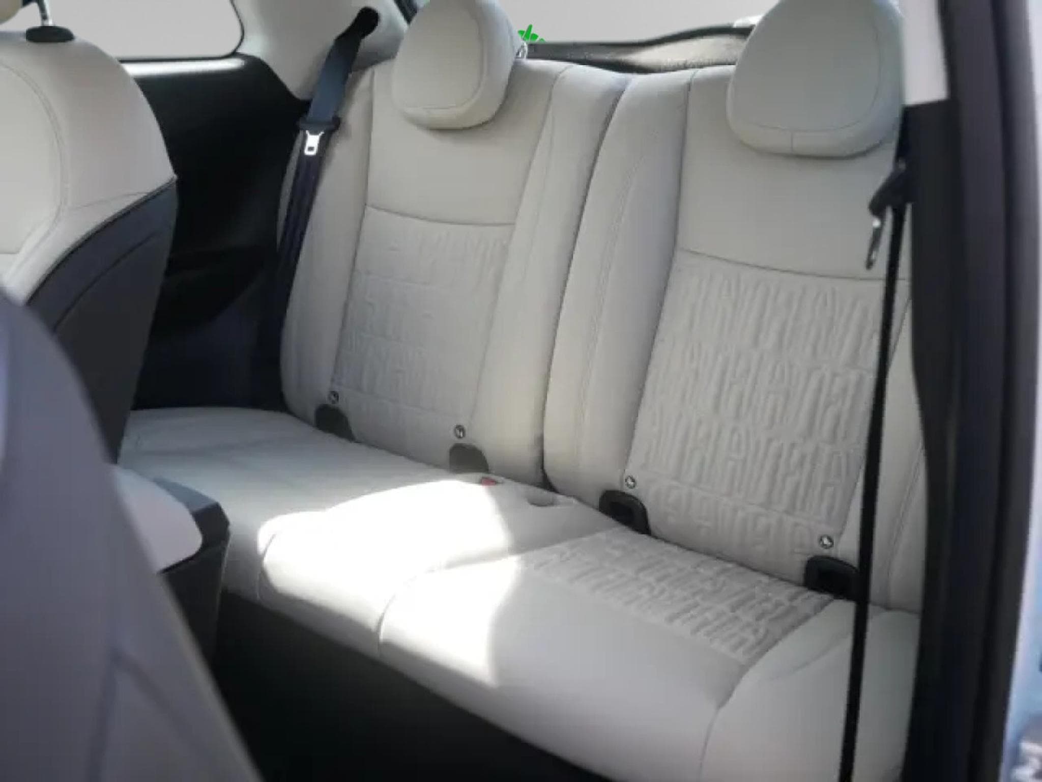 Fiat 500 BOCELLI 42 Kwh (2023) - Photo 10