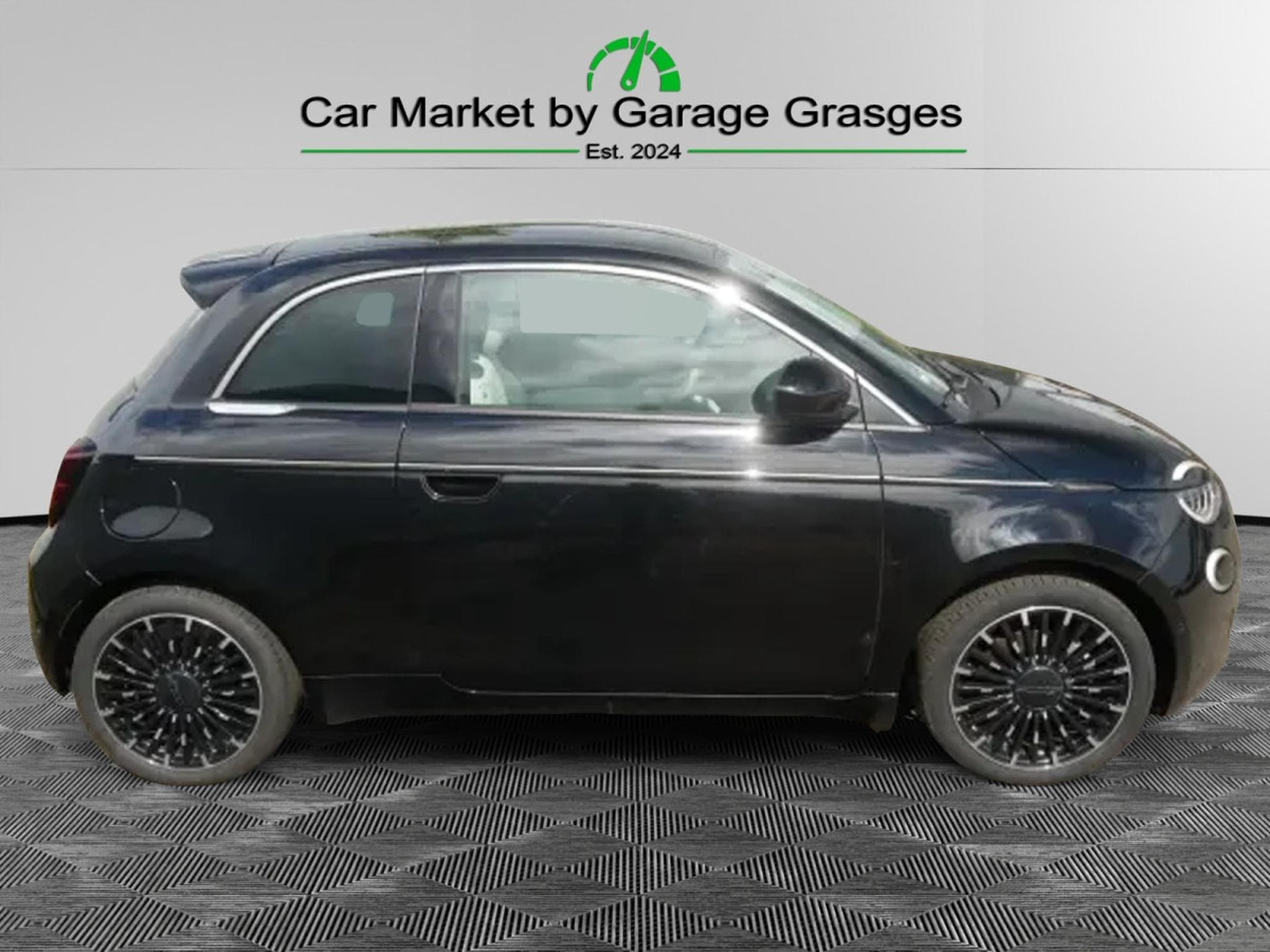Fiat 500 BOCELLI 42 Kwh (2023) - Photo 6