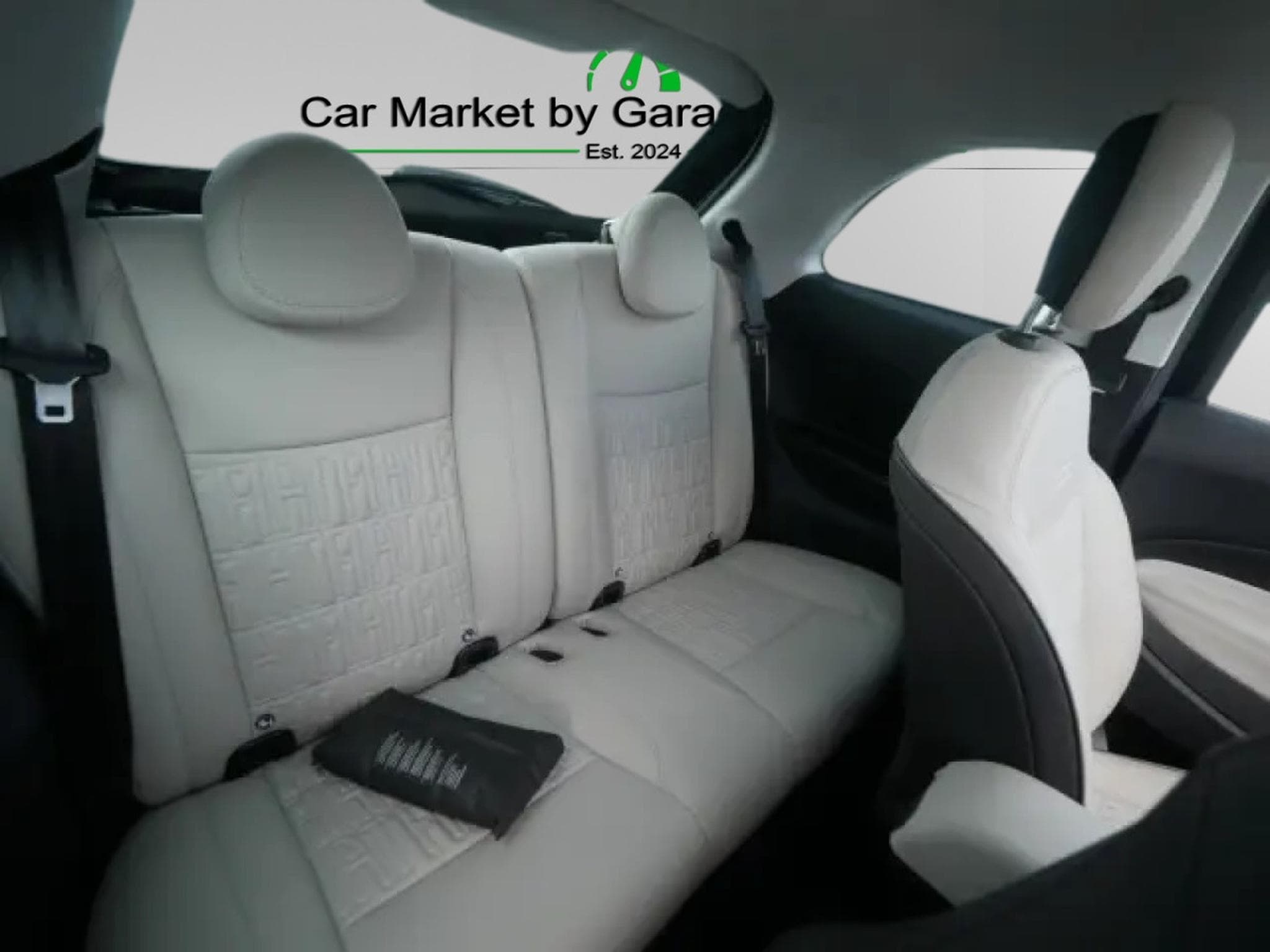 Fiat 500 BOCELLI 42 Kwh (2023) - Photo 11
