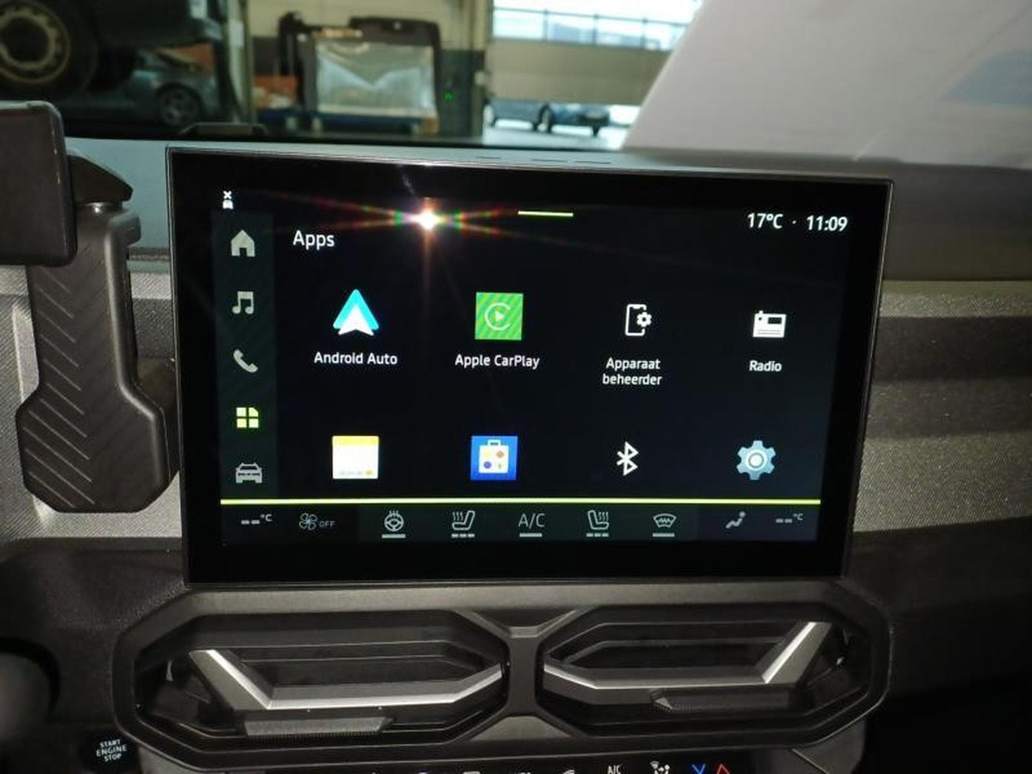 Dacia Bigster 1.8 Hybrid Journey (2026) - Photo 13