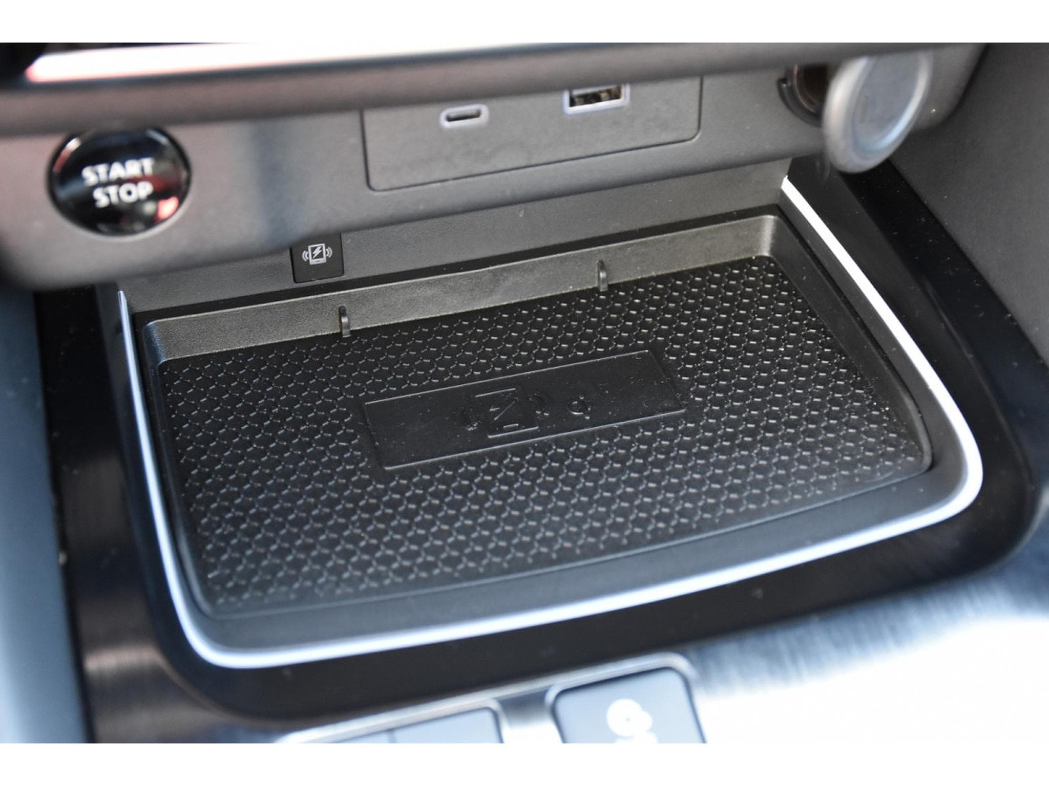 Nissan X-Trail 1.5 e-Power Tekna+ PANO MEMO BOSE CAM360 HUD 1° MAIN (2025) - Photo 17