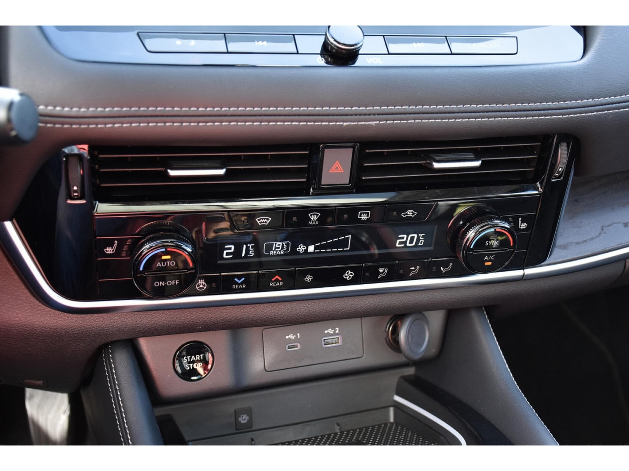 Nissan X-Trail 1.5 e-Power Tekna+ PANO MEMO BOSE CAM360 HUD 1° MAIN (2025) - Photo 15